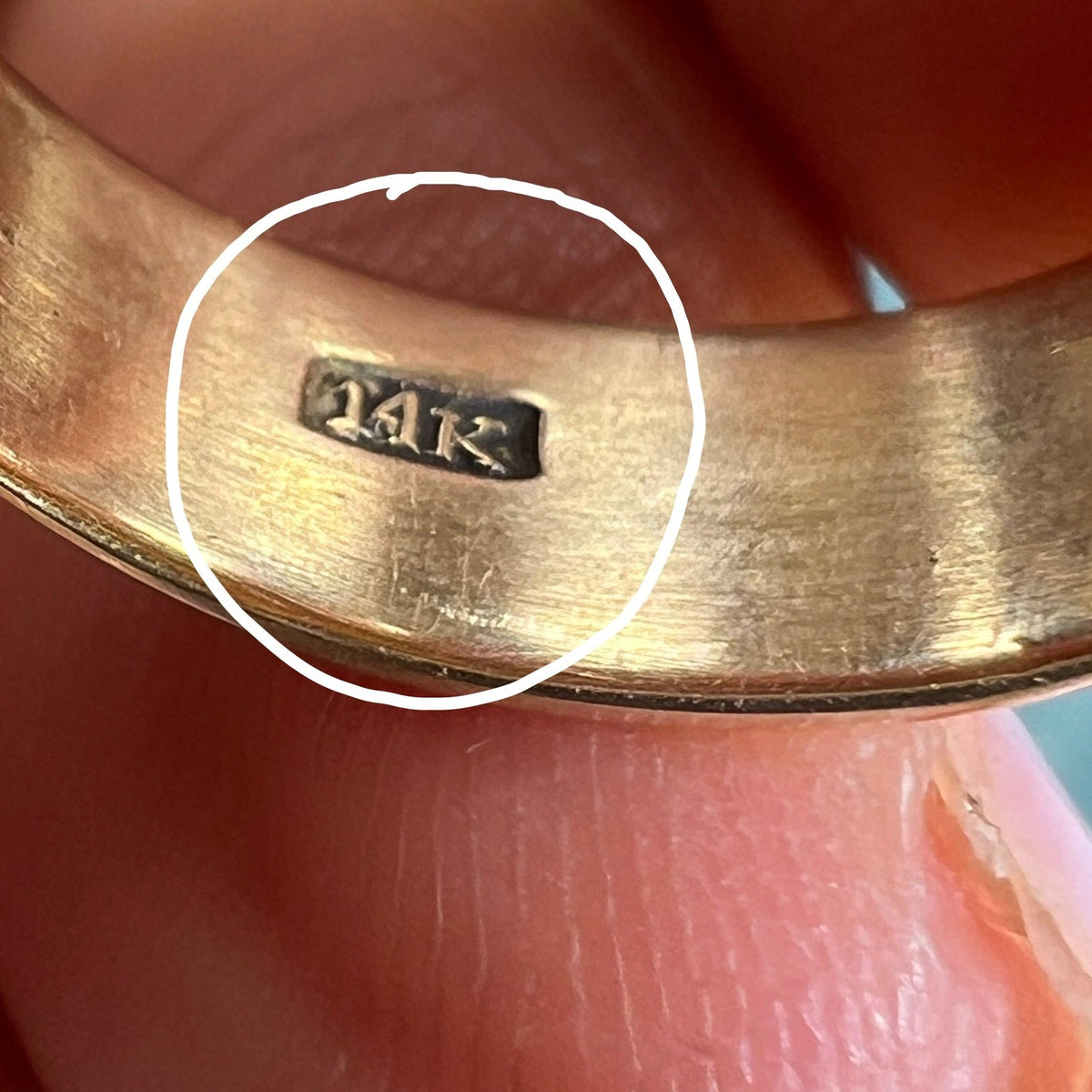 14k Yellow Gold Ring w Inlaid Alaskan Gold Quartz. 0.8" + 9g