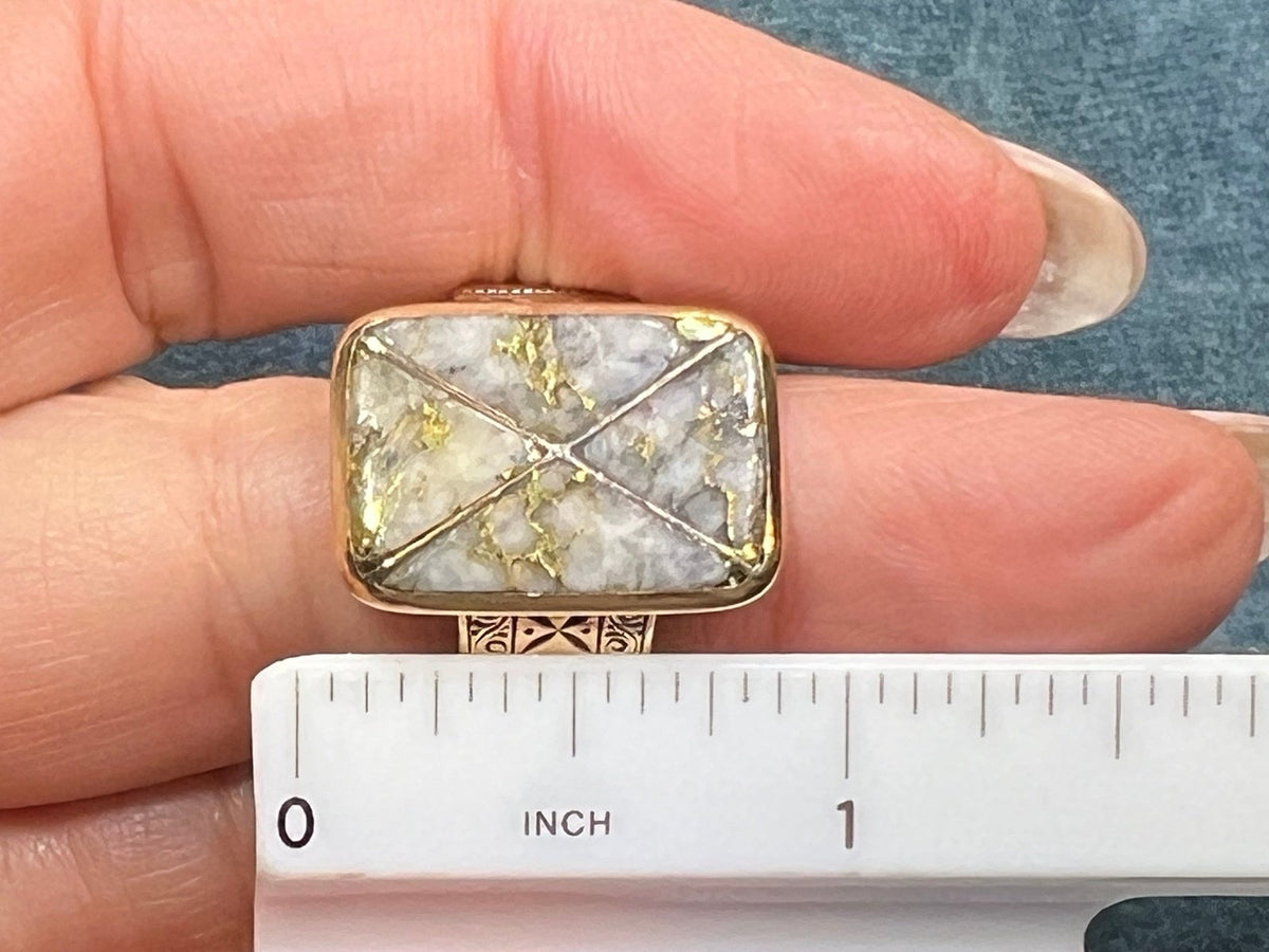 14k Yellow Gold Ring w Inlaid Alaskan Gold Quartz. 0.8" + 9g
