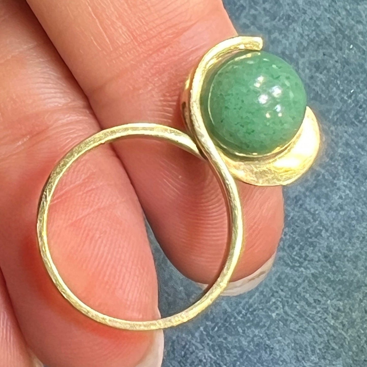 14k Yellow Gold Ring w Interchangeable Aventurine Orb Ball. Modernist