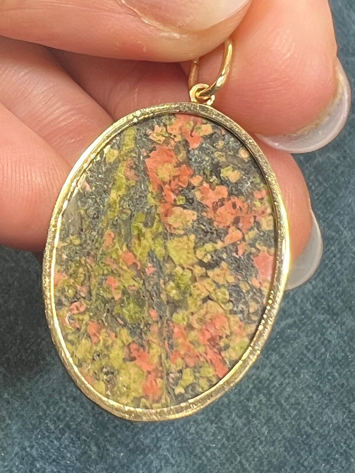 14k Yellow Gold Scottish Jasper Pendant. Bezel Frame. 1.5"