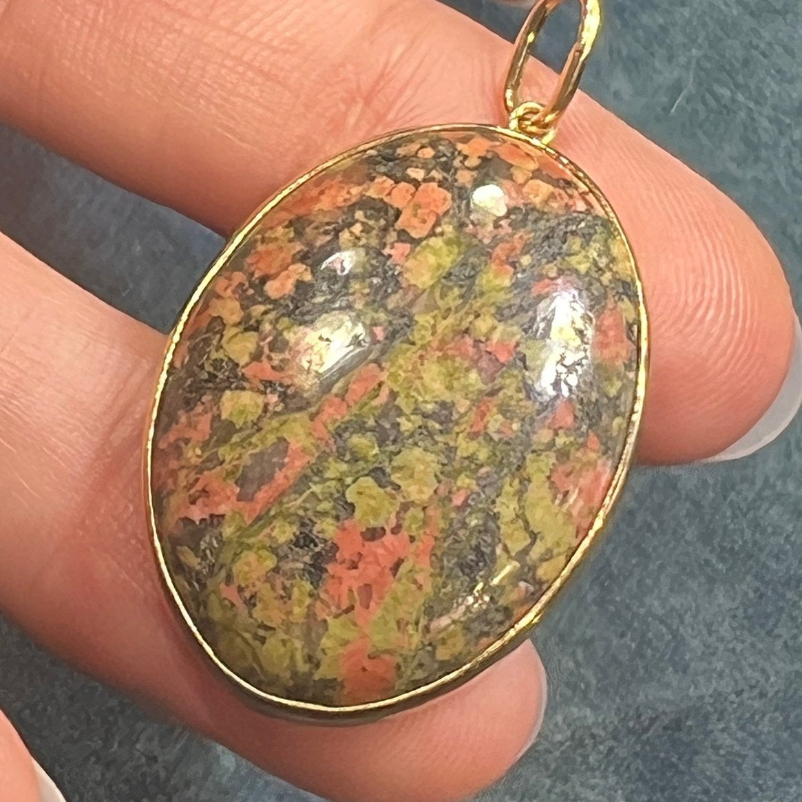 14k Yellow Gold Scottish Jasper Pendant. Bezel Frame. 1.5"