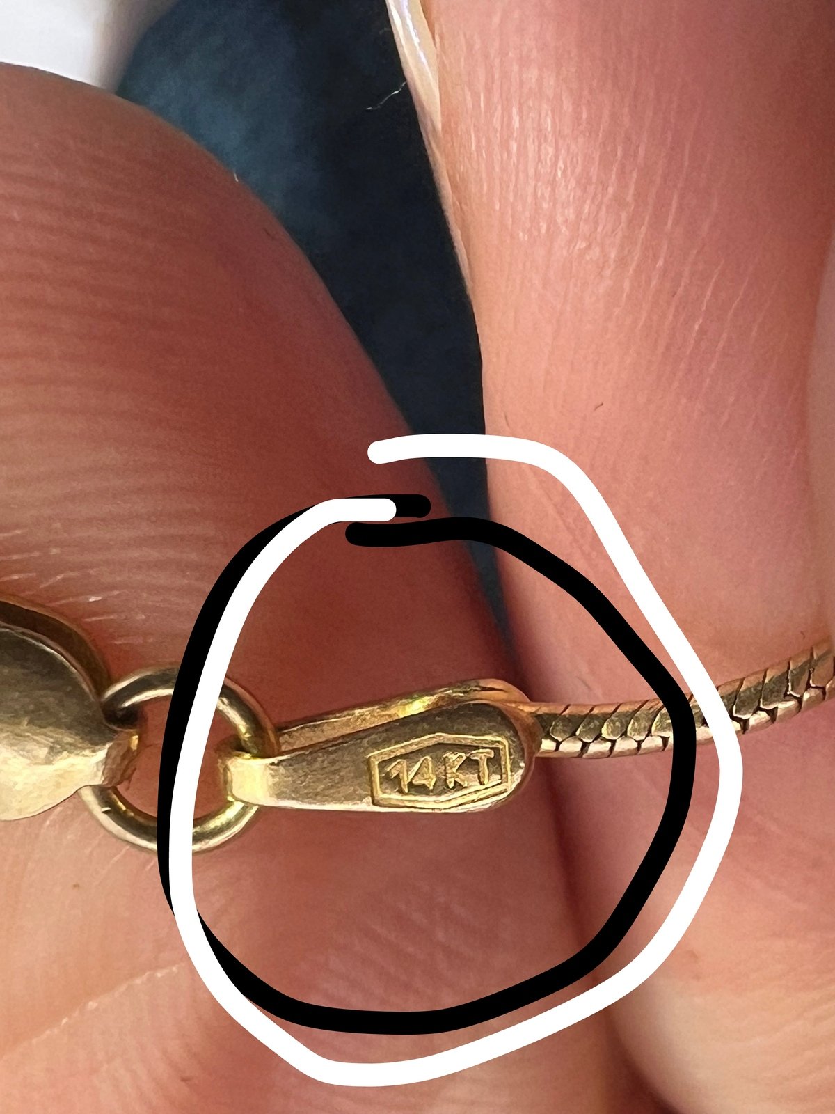 14k Yellow Gold Snake Chain. Lobster Clasp. 18" + 3.7g - A