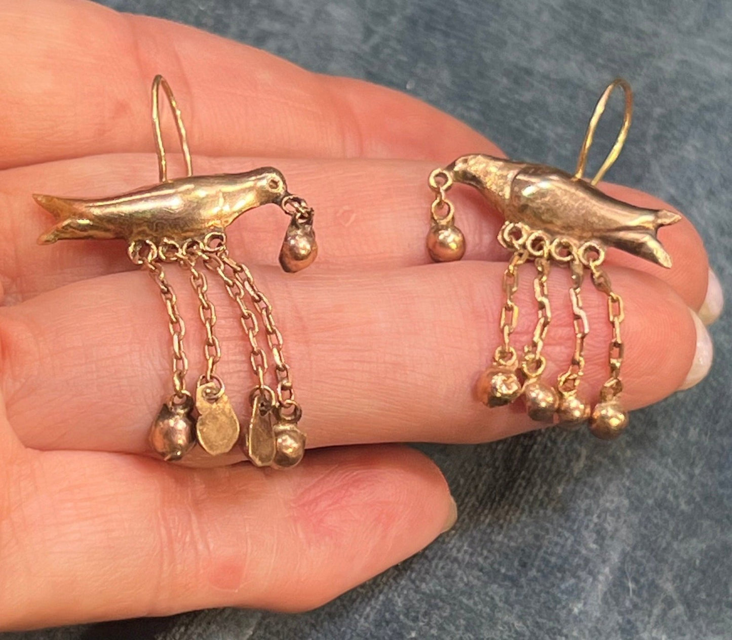 14k Yellow Gold Victorian Messenger Bird Earrings. Dangle Beads