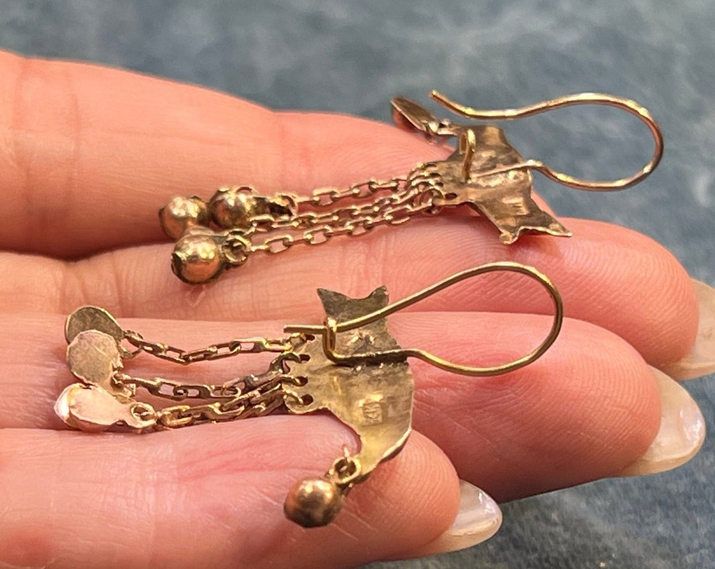 14k Yellow Gold Victorian Messenger Bird Earrings. Dangle Beads