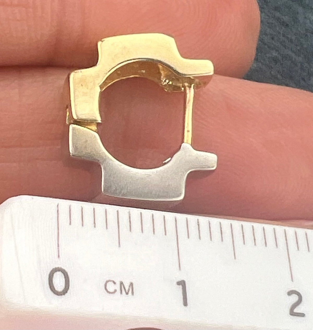 14k Yellow + White Gold Reversible Geometric Huggies Hoop Earrings. 1/2" + 5g