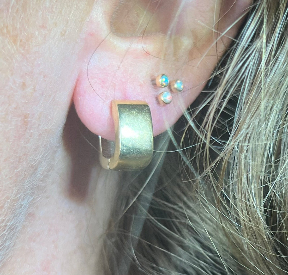 14k Yellow + White Gold Reversible Wide Square Huggies Hoop Earrings. 1/2" + 5.5g