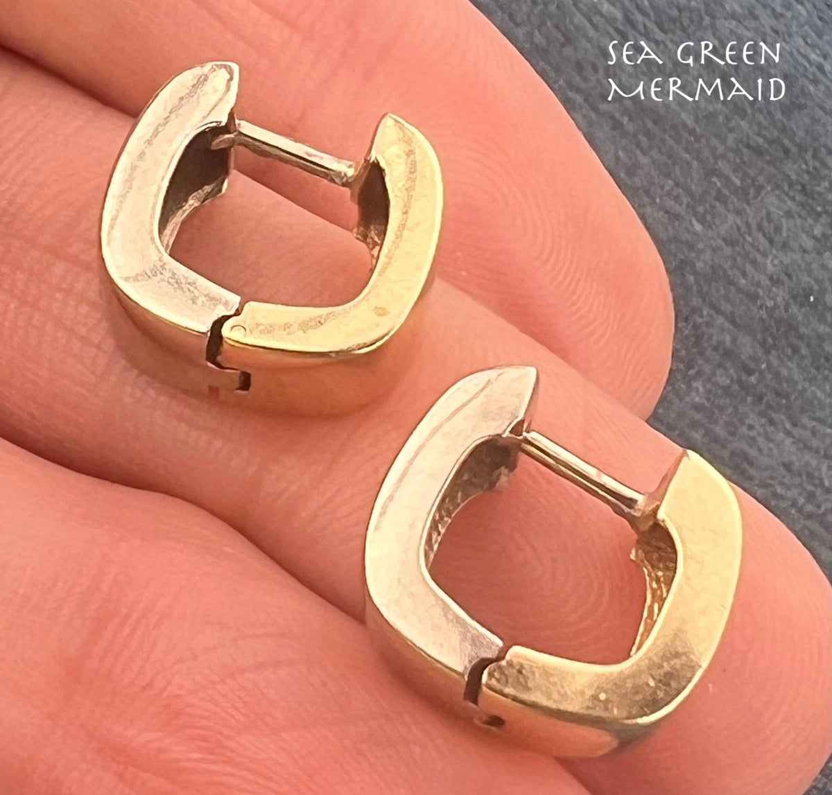 14k Yellow + White Gold Reversible Wide Square Huggies Hoop Earrings. 1/2"