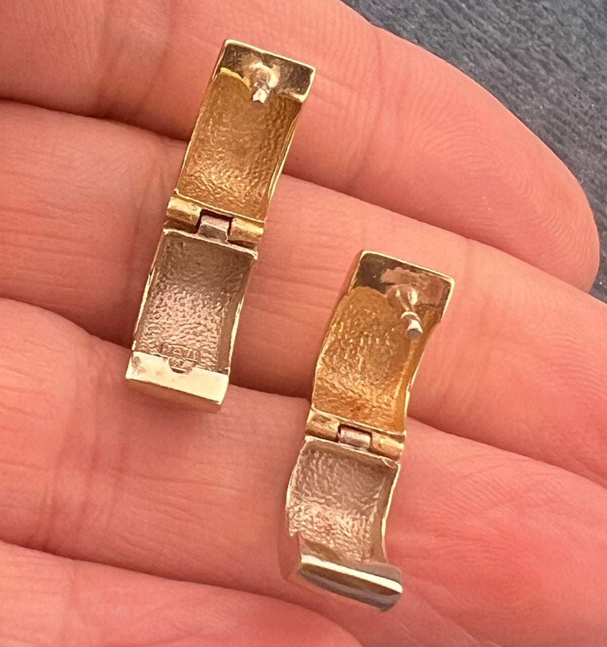 14k Yellow + White Gold Reversible Wide Square Huggies Hoop Earrings. 1/2" + 5.5g