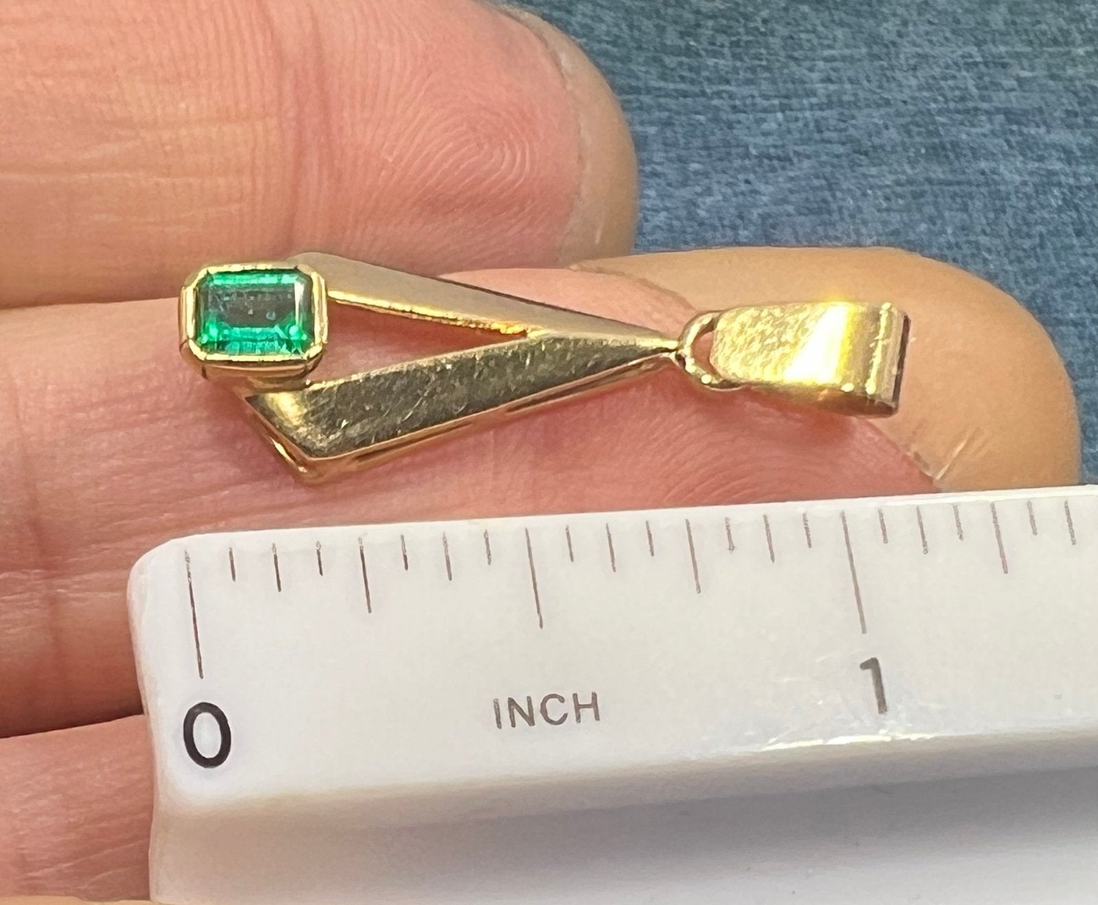 18K Yellow Gold Emerald-Cut COLUMBIAN Emerald Pendant *Video*