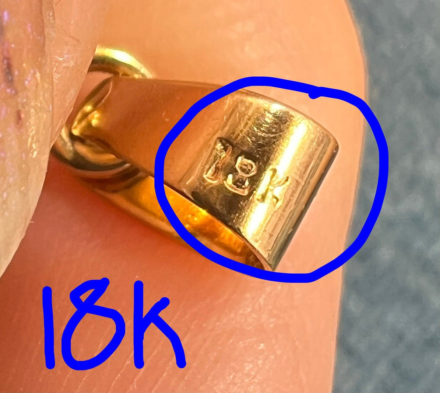 18K Yellow Gold Emerald-Cut COLUMBIAN Emerald Pendant *Video*