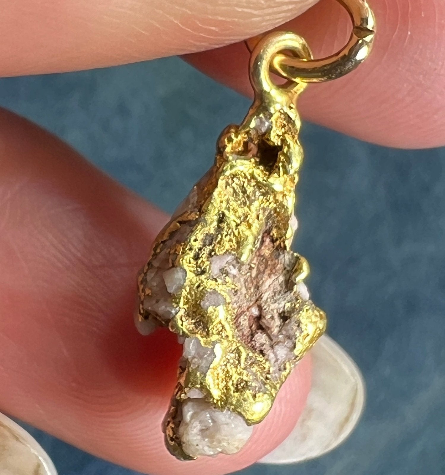 18k Gold ALASKA Gold-in-Quartz Nugget Pendant. Raw Ore. 1"