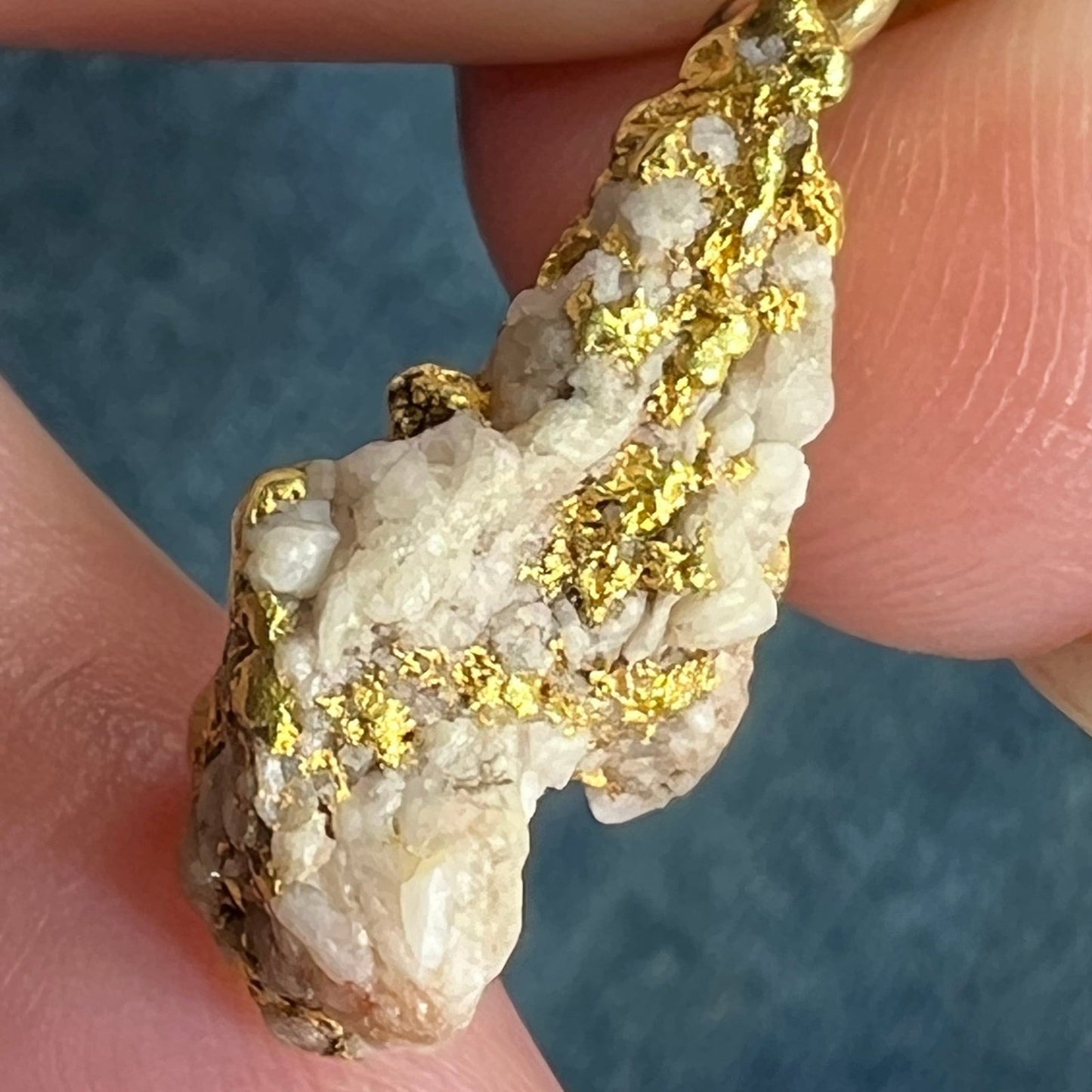 18k Gold ALASKA Gold-in-Quartz Nugget Pendant. Raw Ore. 1"