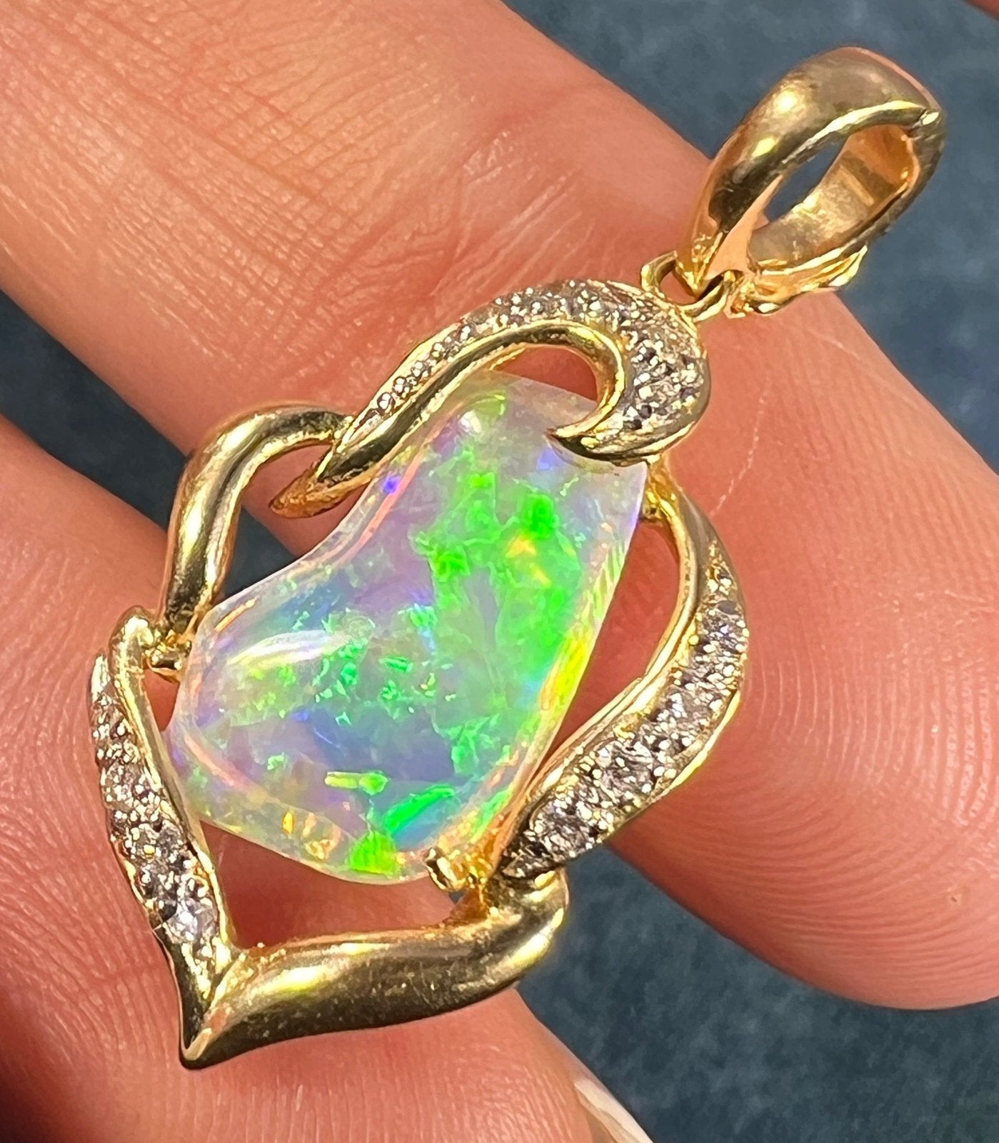 18k Gold Australian FINEST Jelly Opal Pendant w Diamonds *Video*