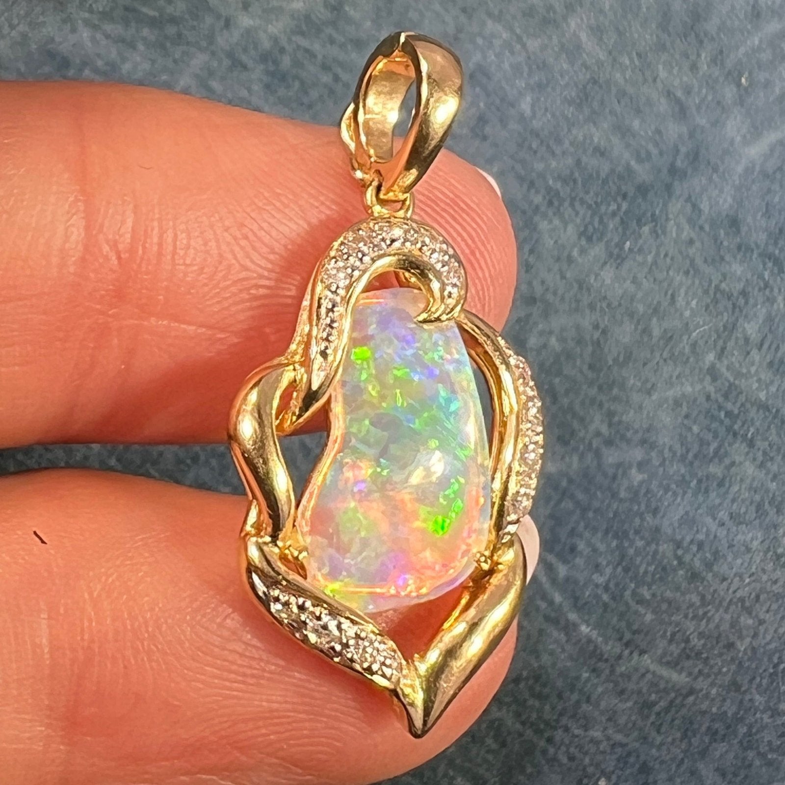 18k Gold Australian FINEST Jelly Opal Pendant w Diamonds *Video*