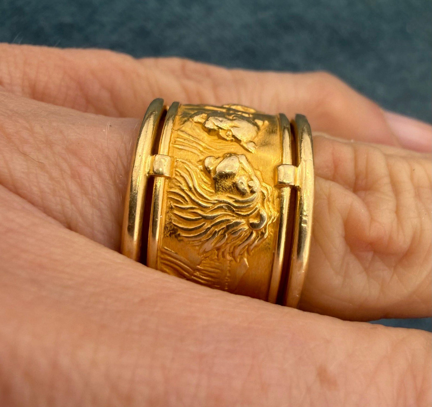 18k Gold Carrera e Carrera LIONS + Cubs Family Ring. Wide 1/2" Cigar Band *Video*