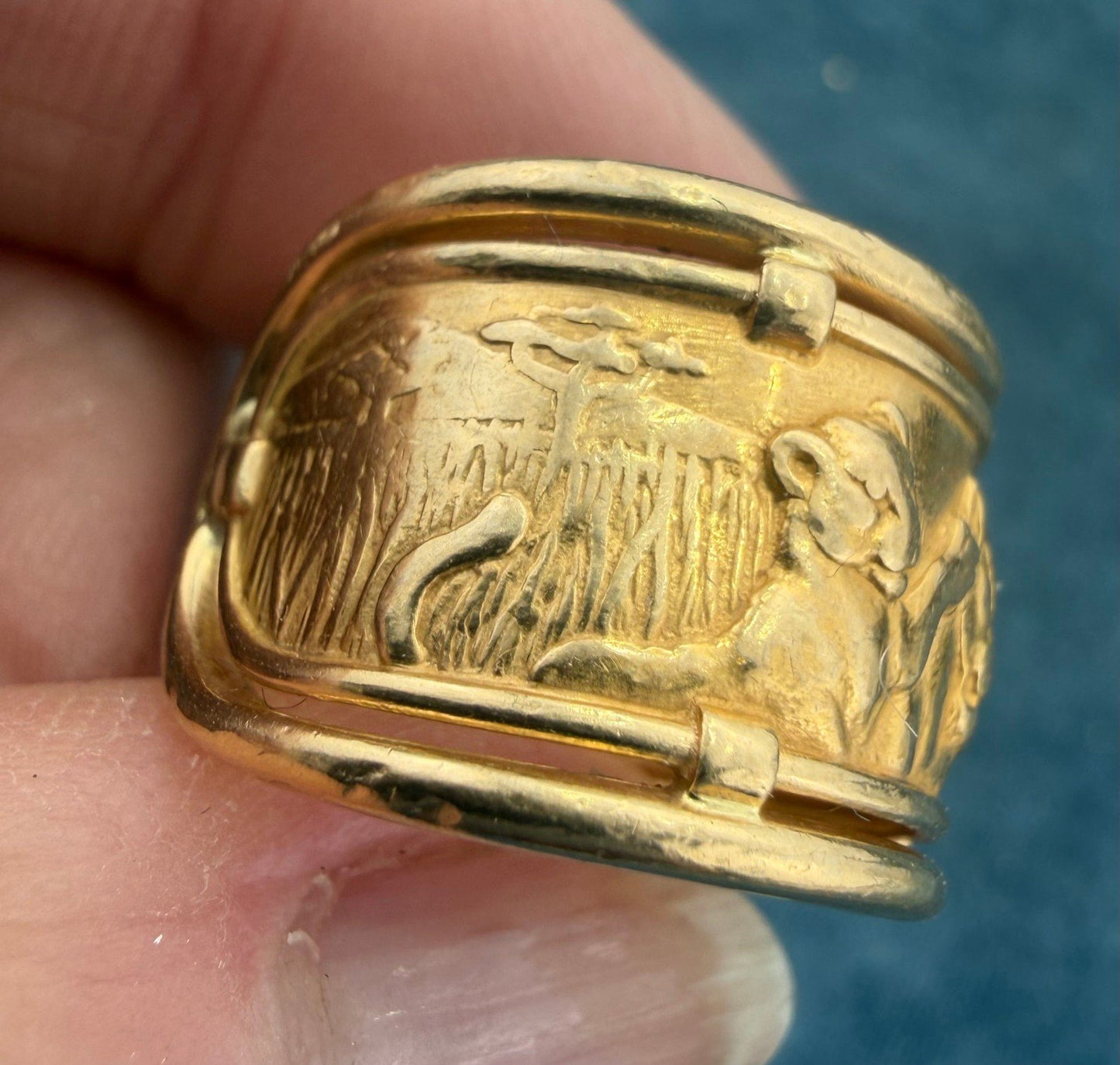 18k Gold Carrera e Carrera LIONS + Cubs Family Ring. Wide 1/2" Cigar Band *Video*