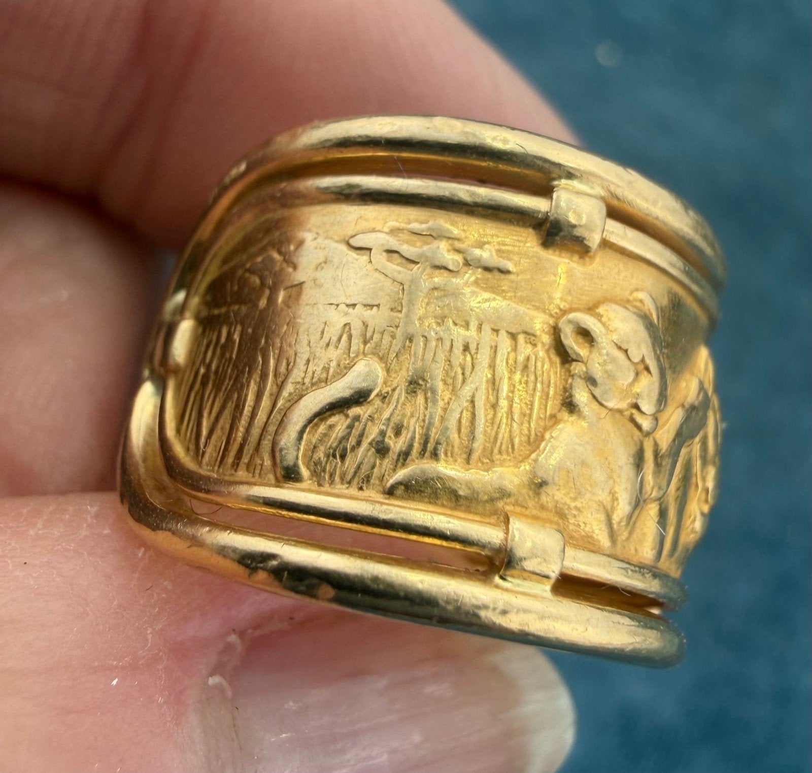 18k Gold Carrera e Carrera LIONS + Cubs Family Ring. Wide 1/2" Cigar Band *Video*