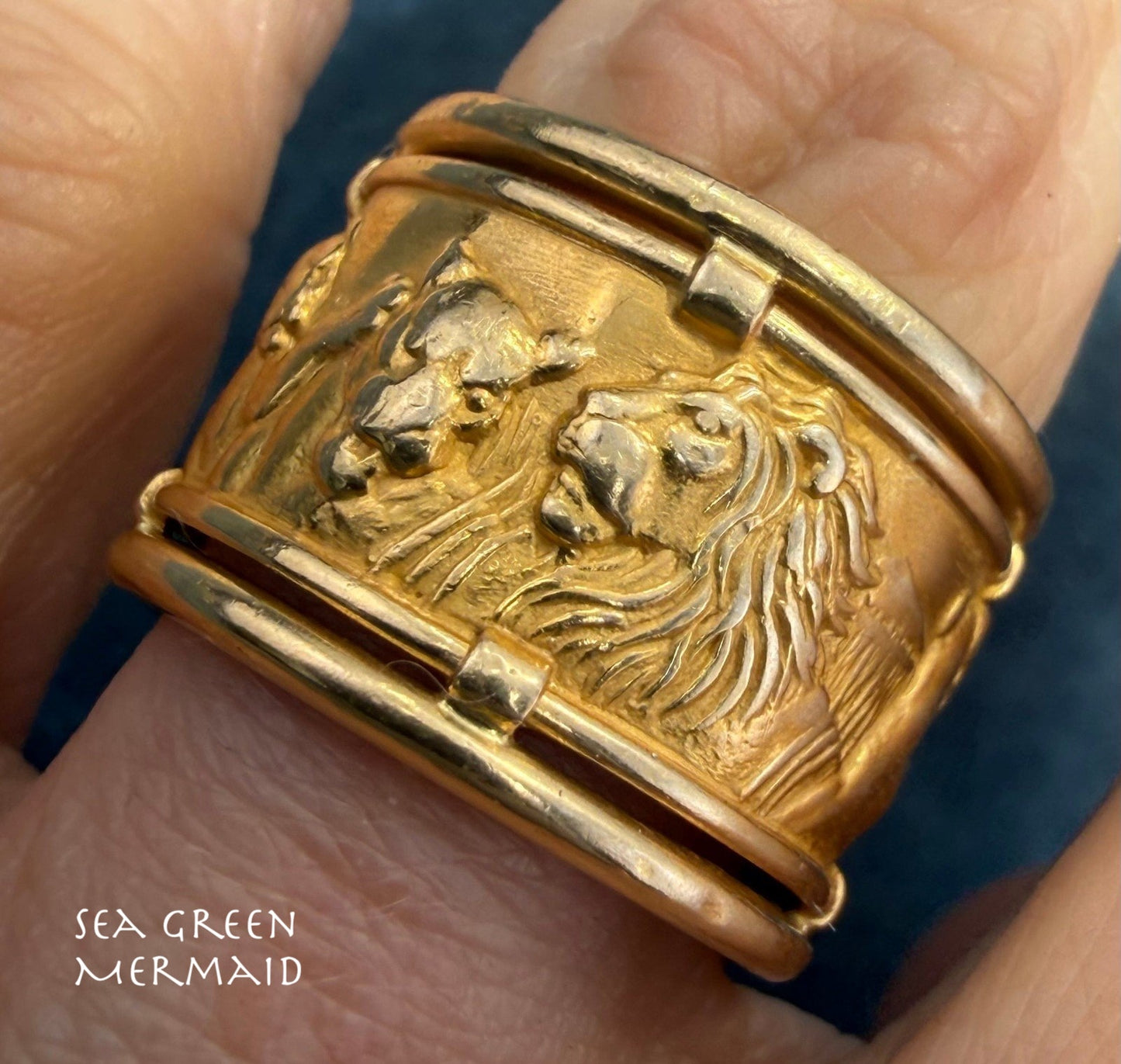 18k Gold Carrera y Carrera LION Ring. Wide 1/2" Cigar Band *Video*