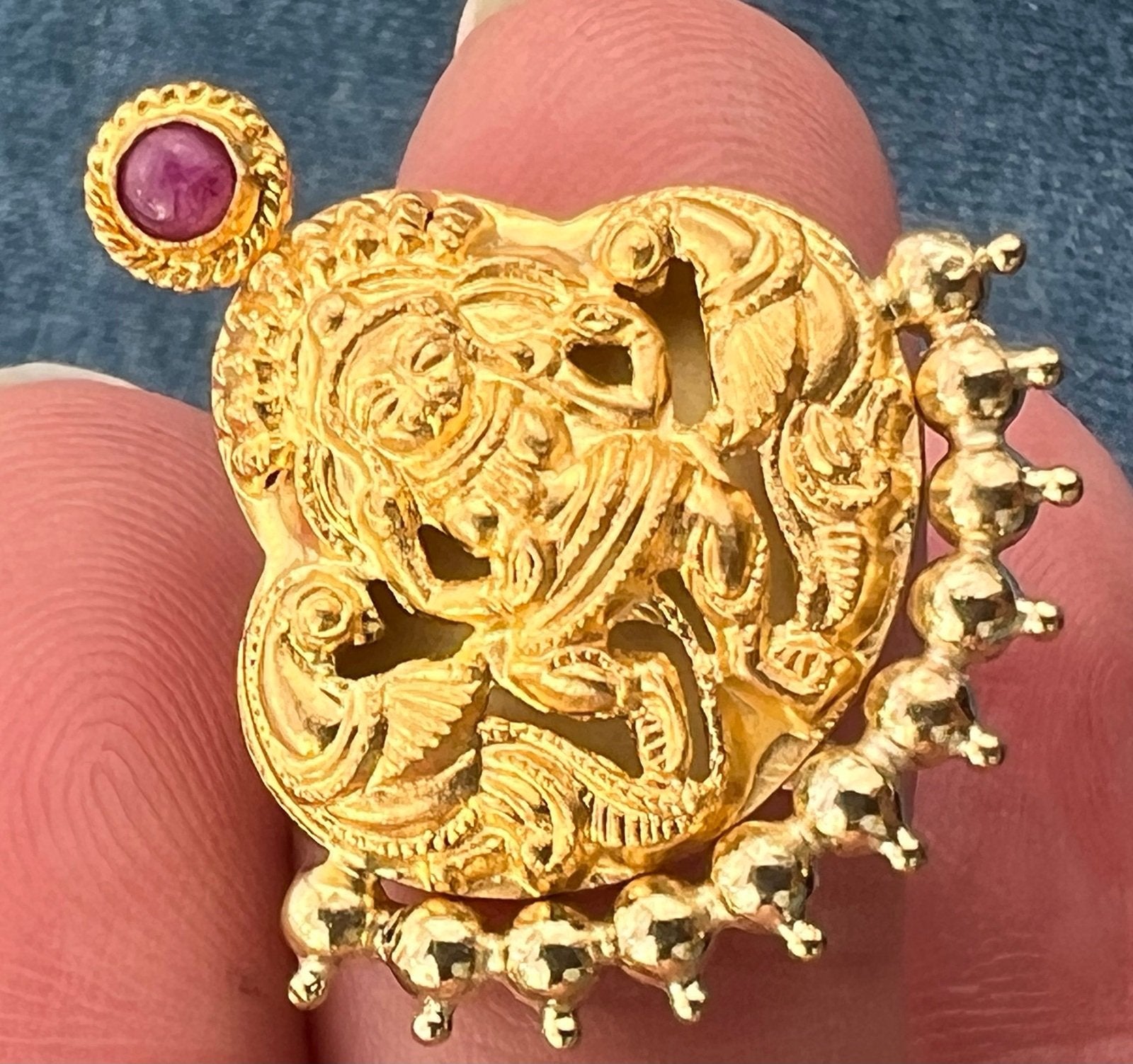 18k Gold Hindu LAKSHMI Prosperity Goddess Pendant w Ruby