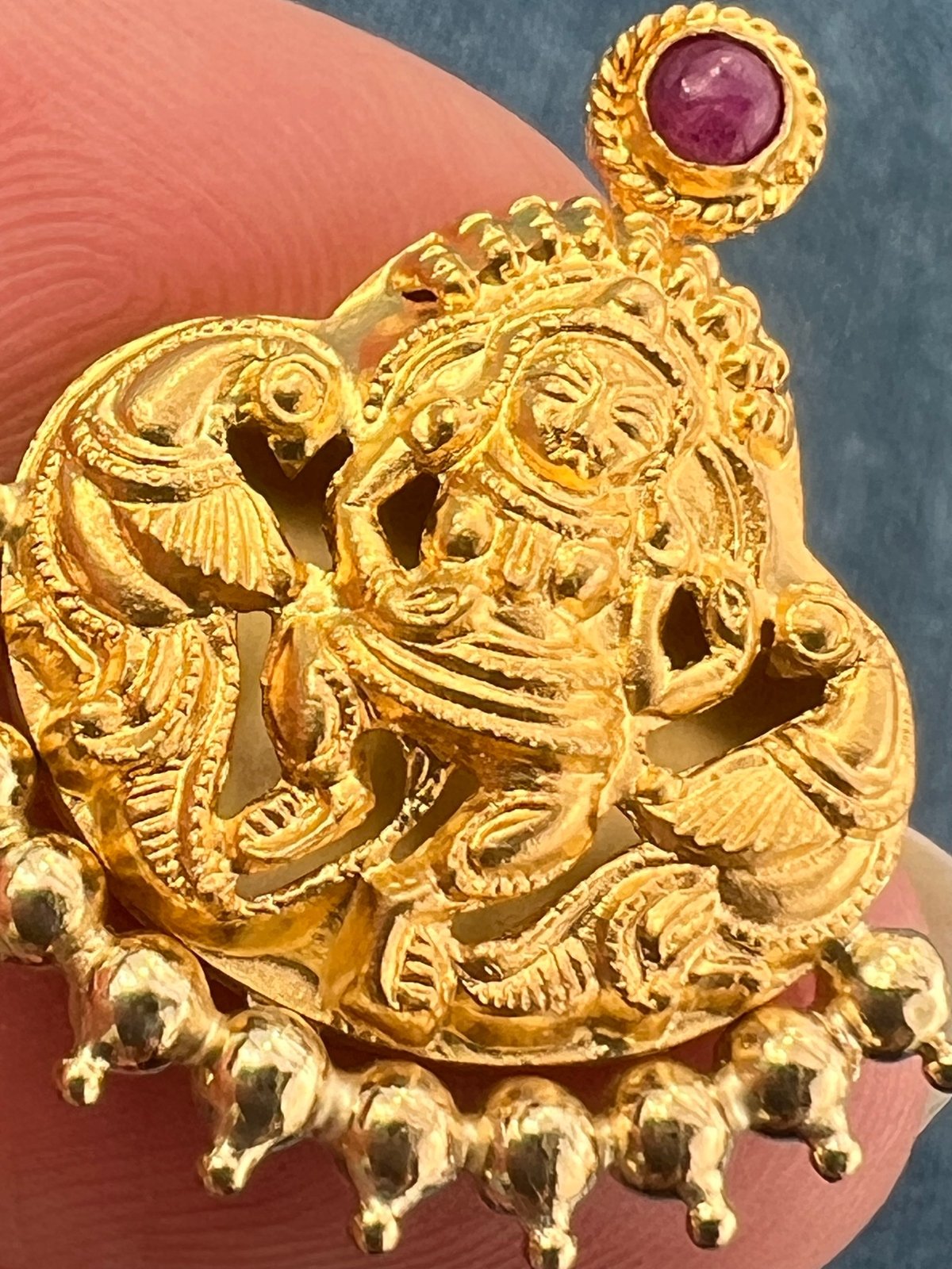 18k Gold Hindu LAKSHMI Prosperity Goddess Pendant w Ruby