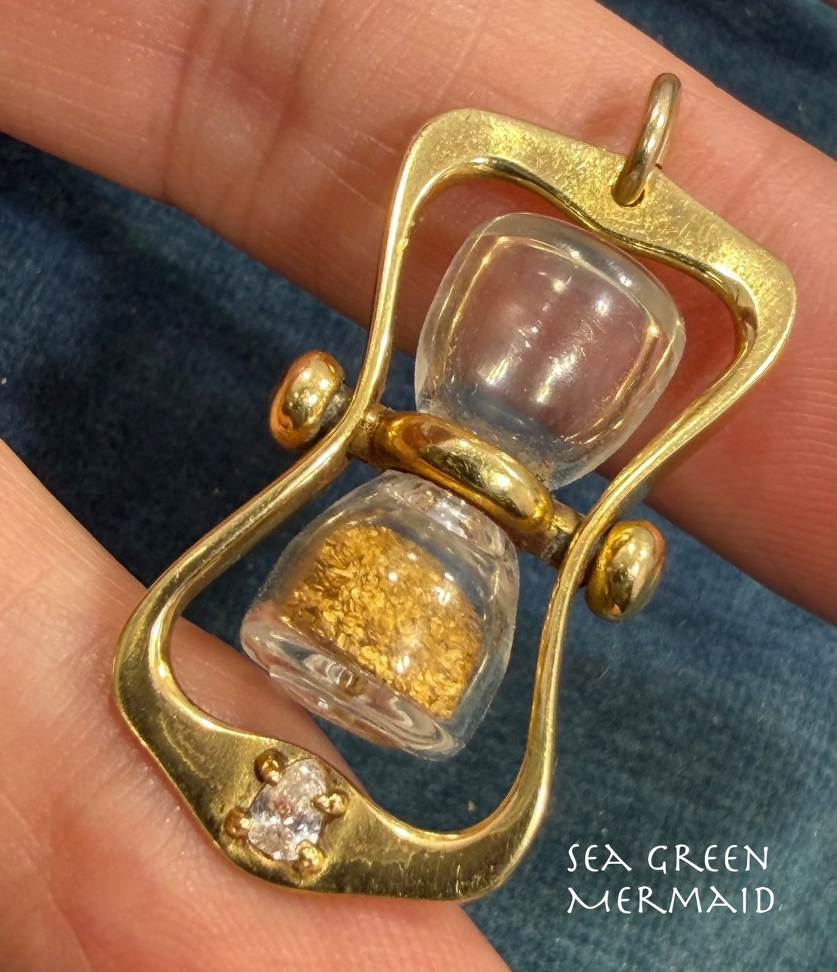 18k Gold Hourglass Timer Pendant w Pear Cut Diamond. 8g 1.2" *Video*