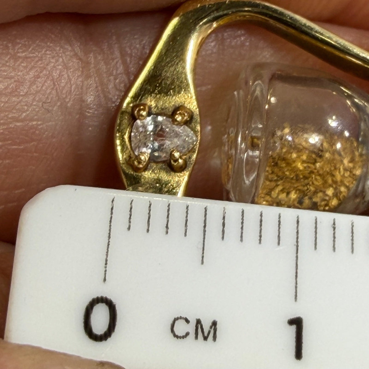 18k Gold Hourglass Timer Pendant w Pear Cut Diamond. 8g 1.2" *Video*