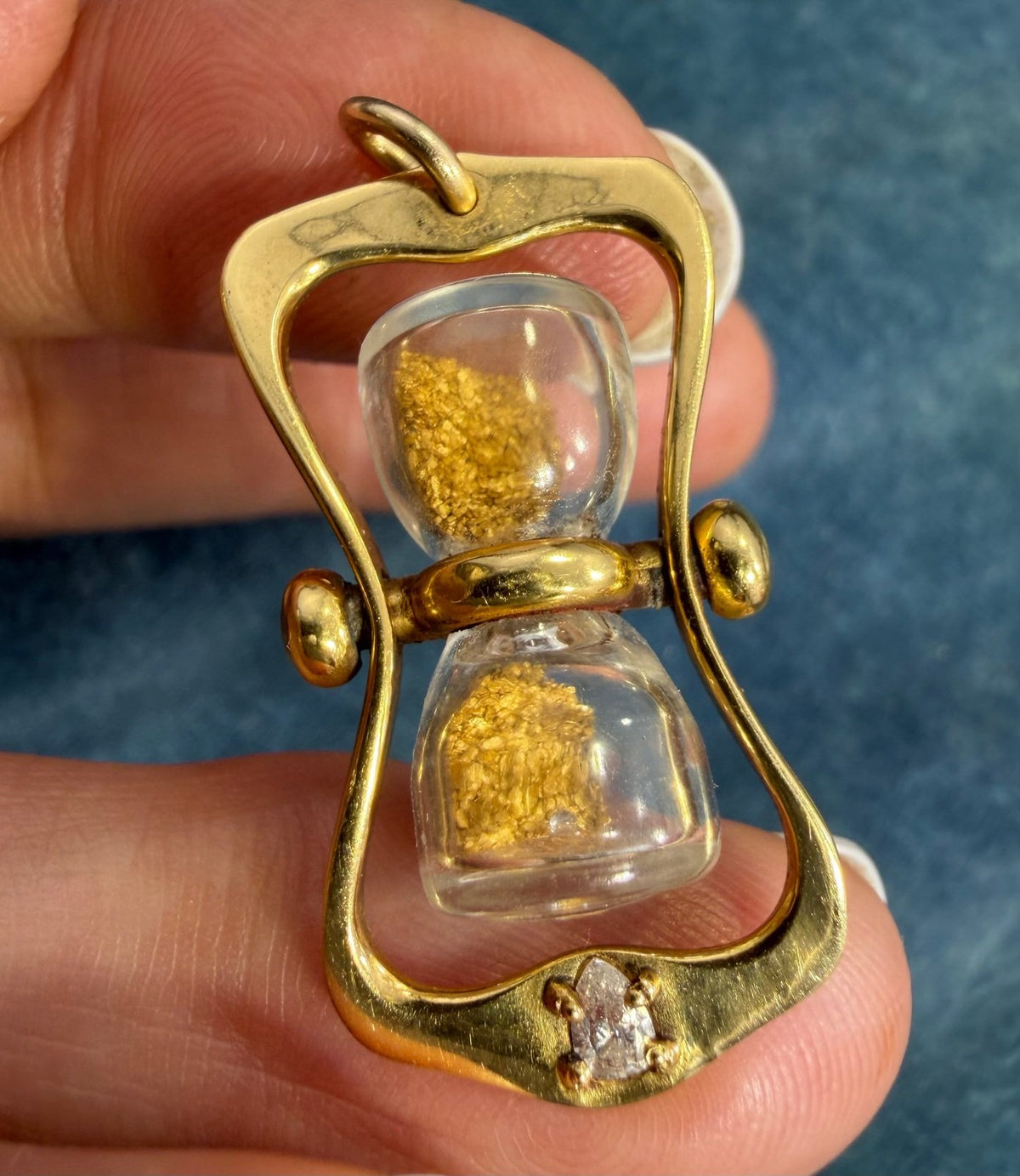 18k Gold Hourglass Timer Pendant w Pear Cut Diamond. 8g 1.2" *Video*