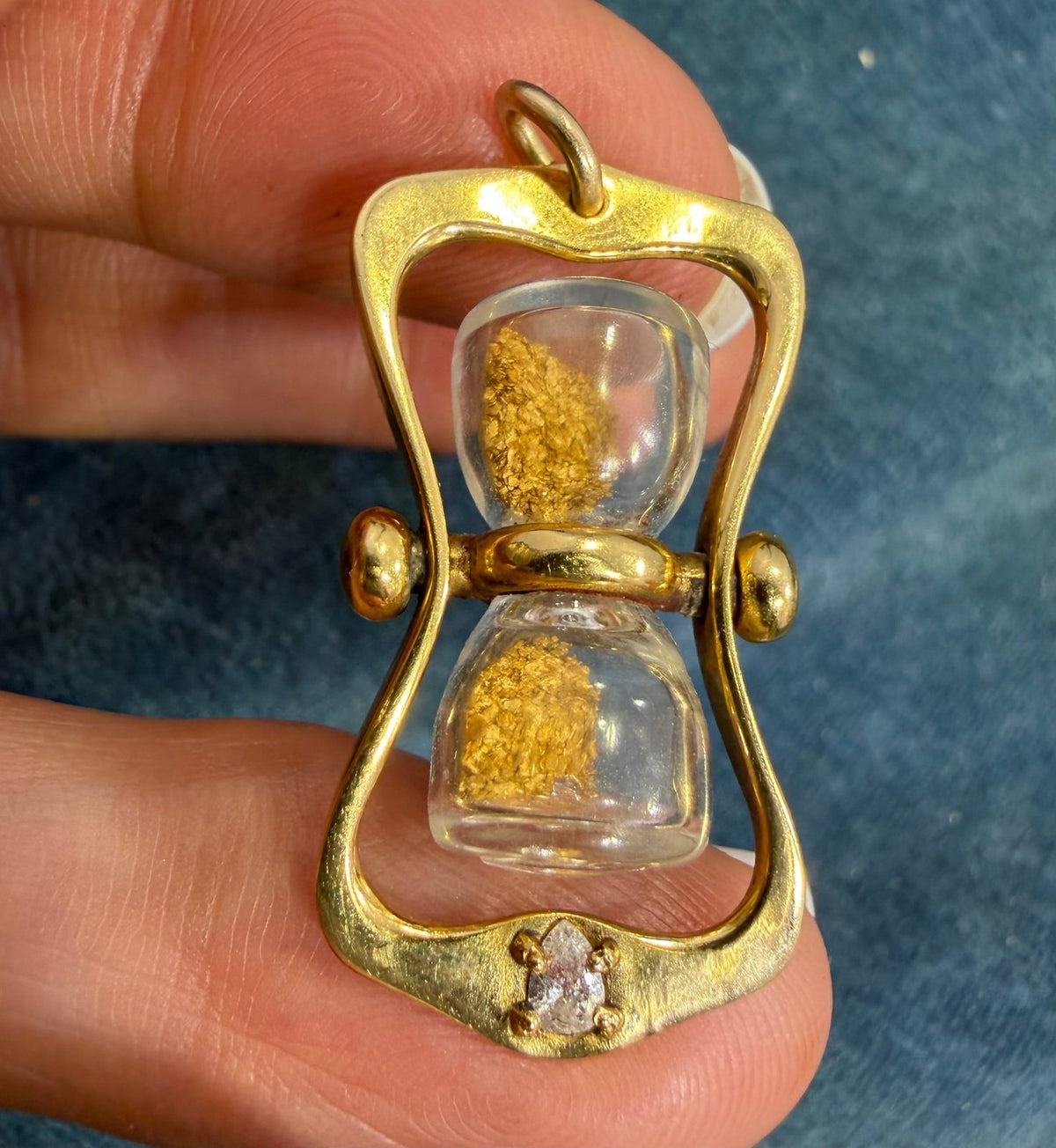 18k Gold Hourglass Timer Pendant w Pear Cut Diamond. 8g 1.2" *Video*
