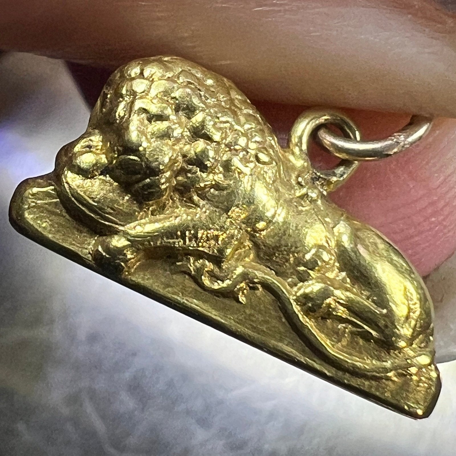 18k Gold Lion of Lucerne Pendant. Swiss Memorial of French Revolution