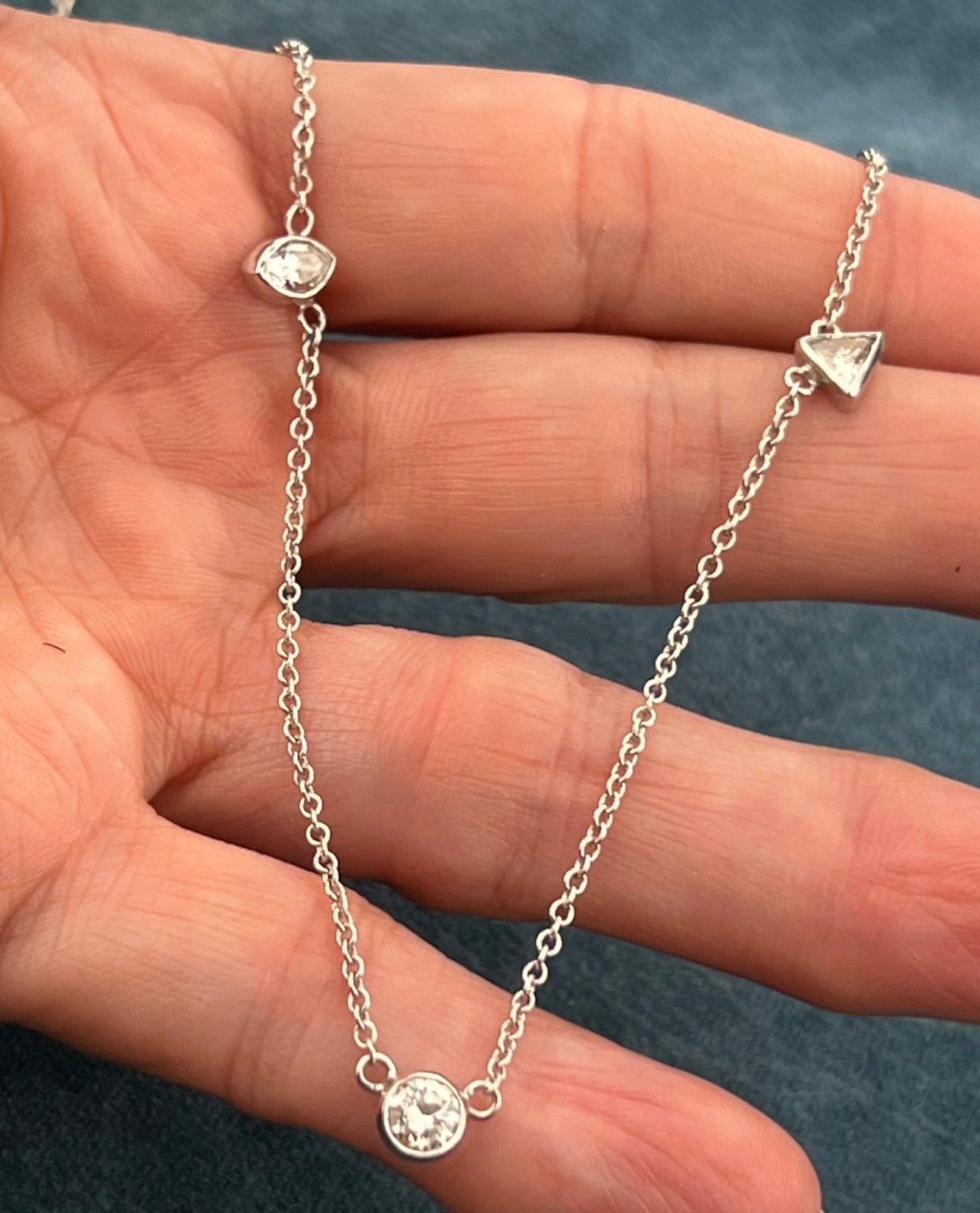 18k White Gold 3 Diamonds Station Chain Necklace. Italy