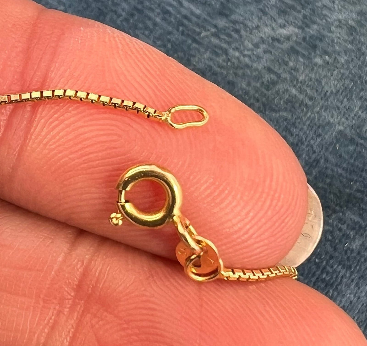 18k Yellow Gold Box Chain. 2.3g - N