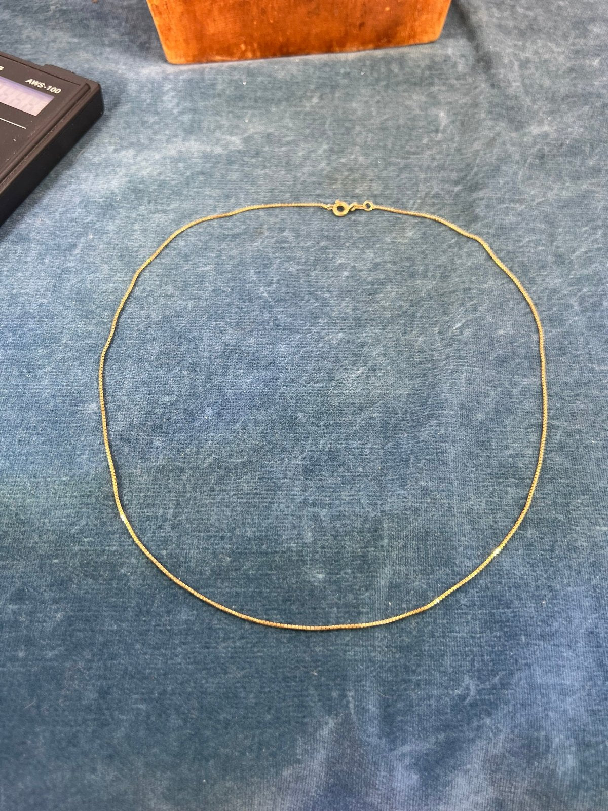 18k Yellow Gold Box Chain. 2.3g - N