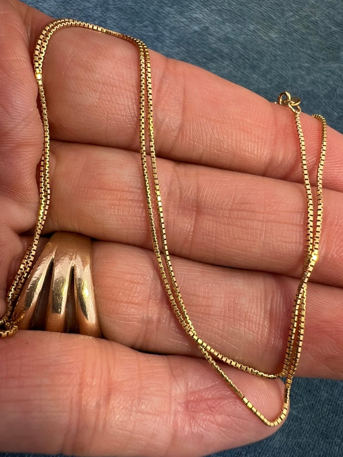 18k Yellow Gold Box Chain. 2.3g - N