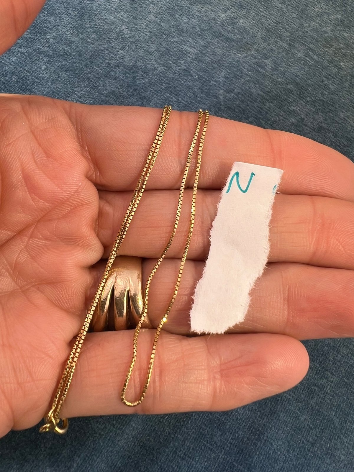 18k Yellow Gold Box Chain. 2.3g - N