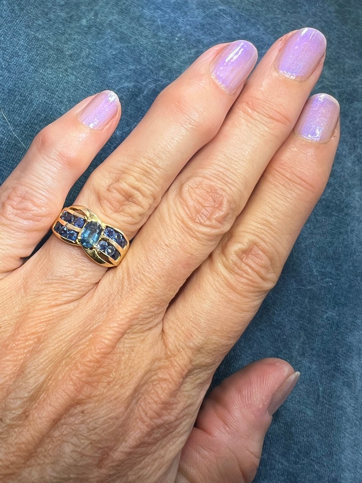 18k Yellow Gold Natural Ceylon Blue Sapphire Ring. Wide Band