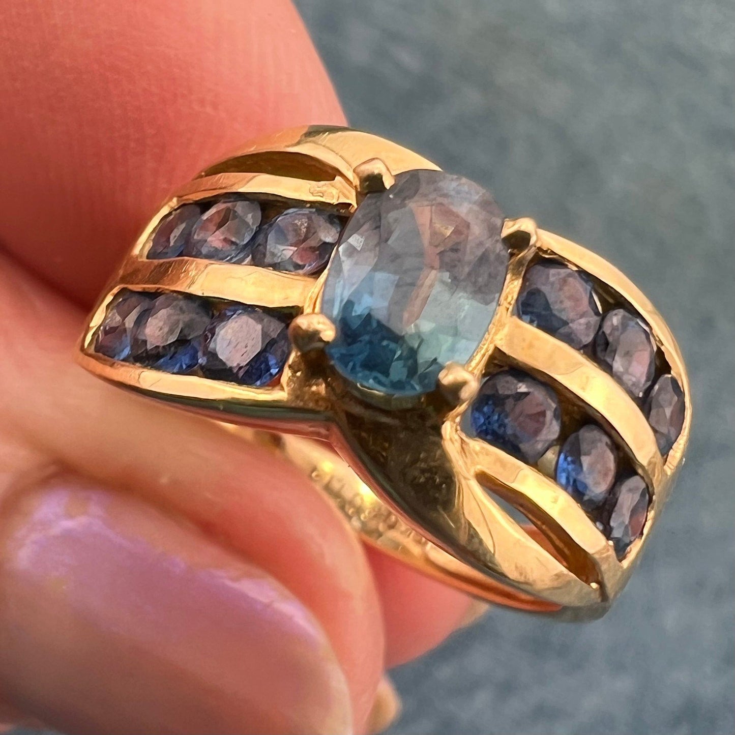 18k Yellow Gold Natural Ceylon Blue Sapphire Ring. Wide Band