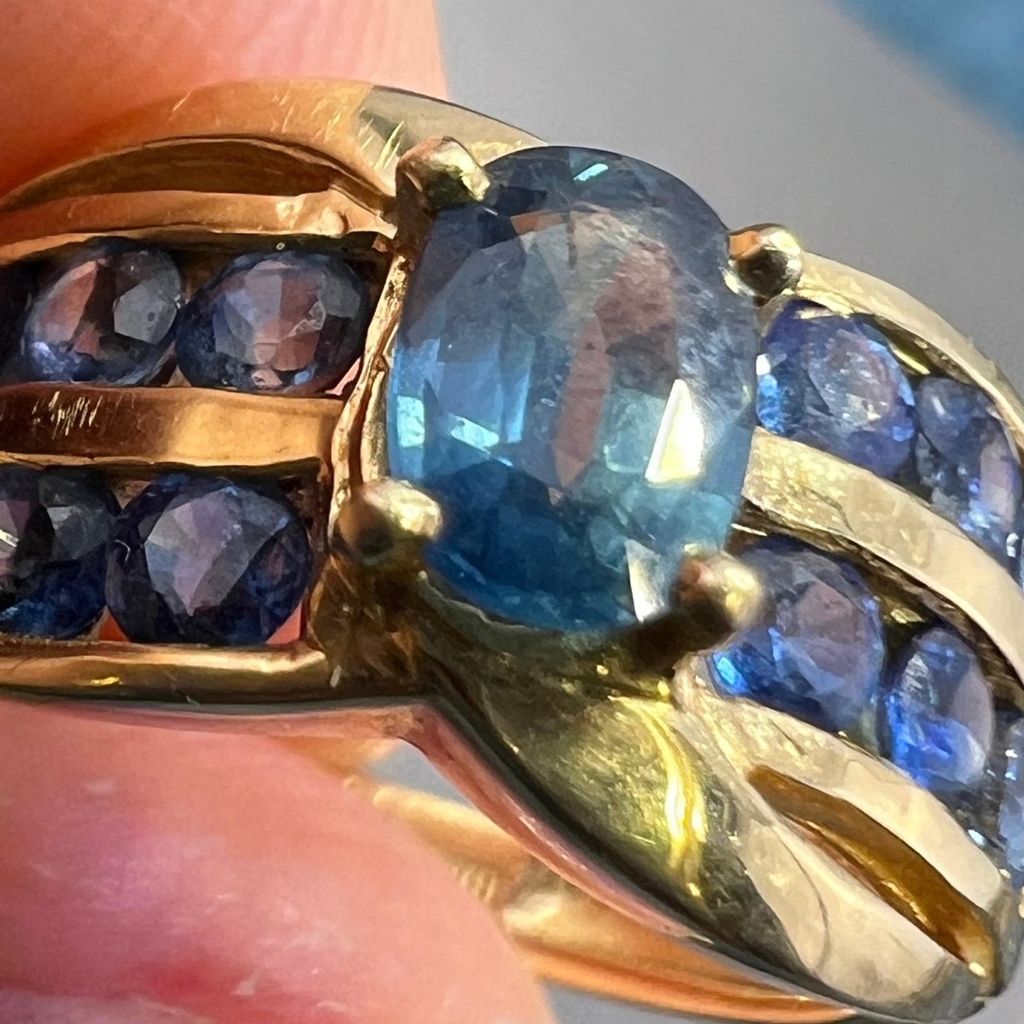18k Yellow Gold Natural Ceylon Blue Sapphire Ring. Wide Band