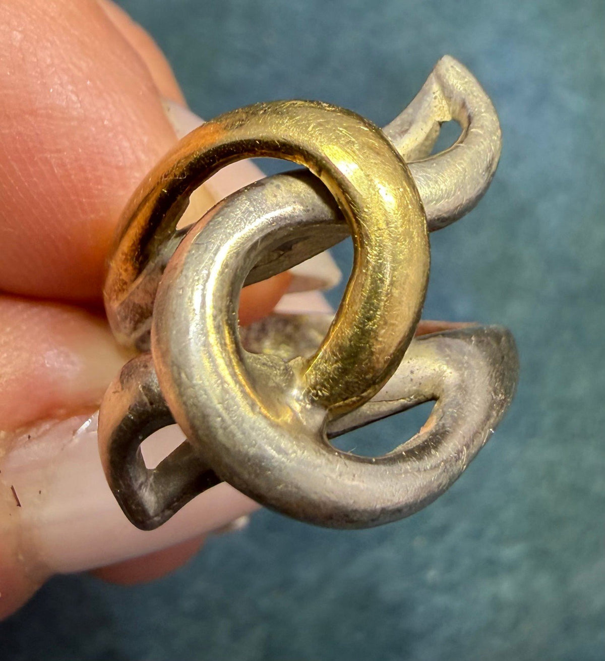 18k Yellow Gold + Silver Love Knot Ring. 3/4" + 7.6g Designer