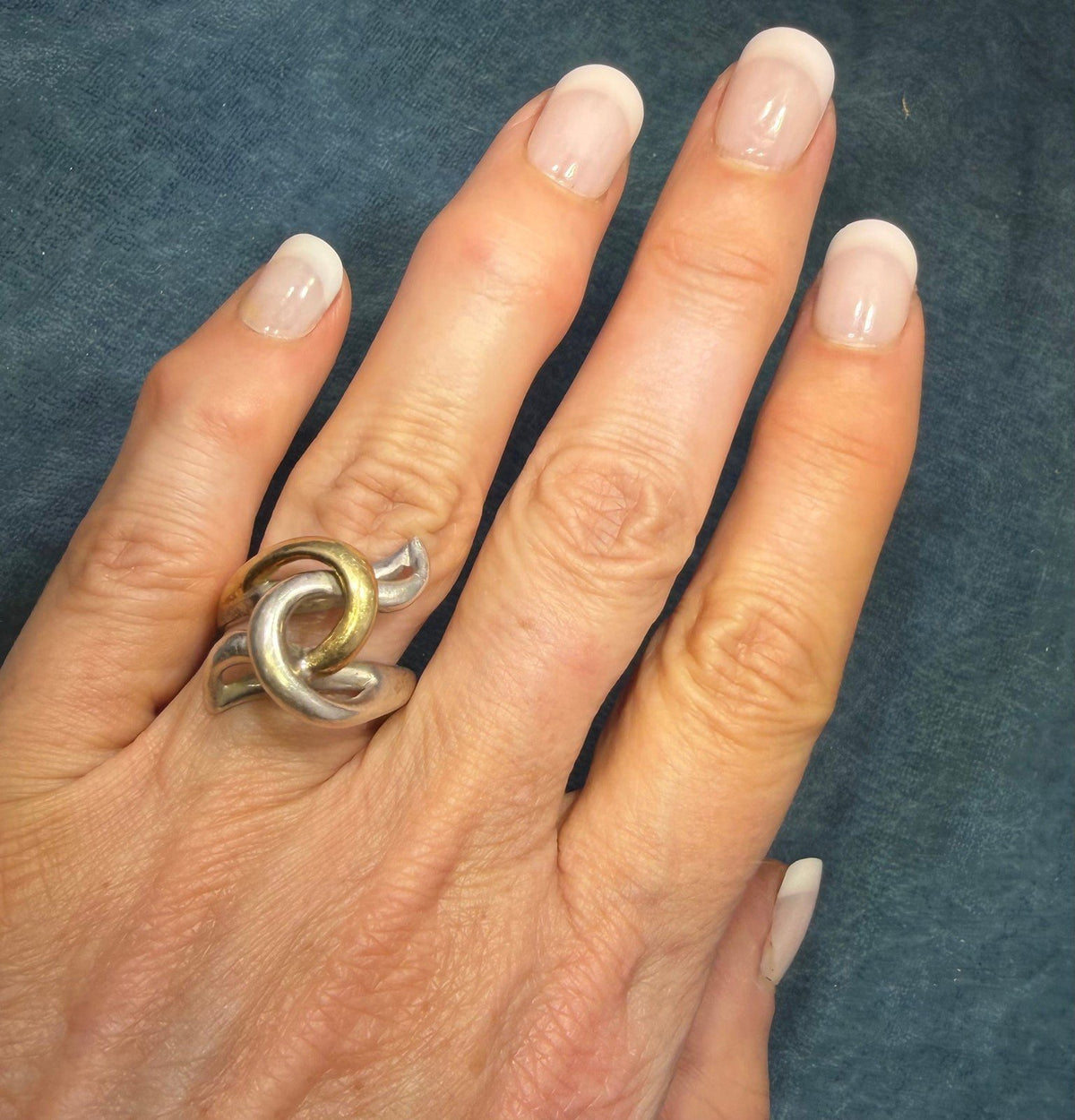 18k Yellow Gold + Silver Love Knot Ring. 3/4" + 7.6g Designer