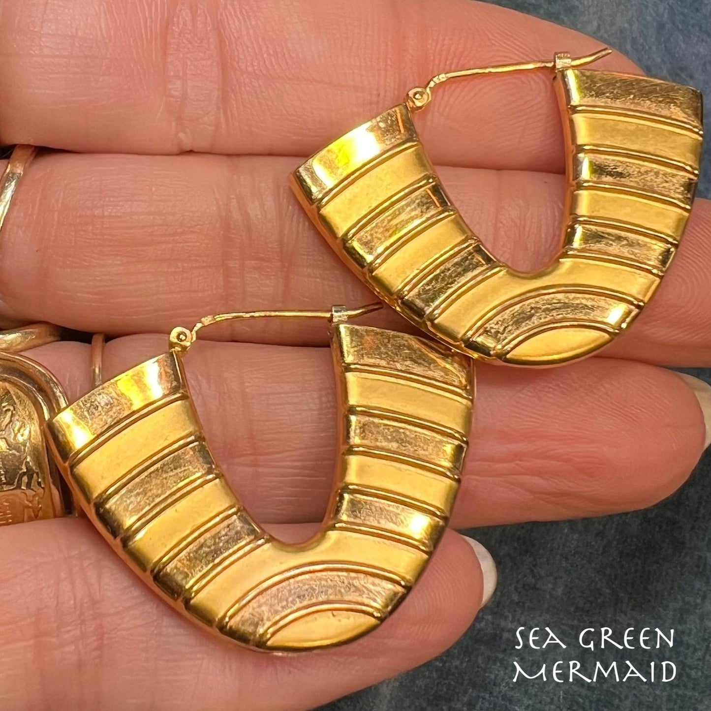 18k Yellow Gold Wide U Hoop Earrings. 1.25". Designer