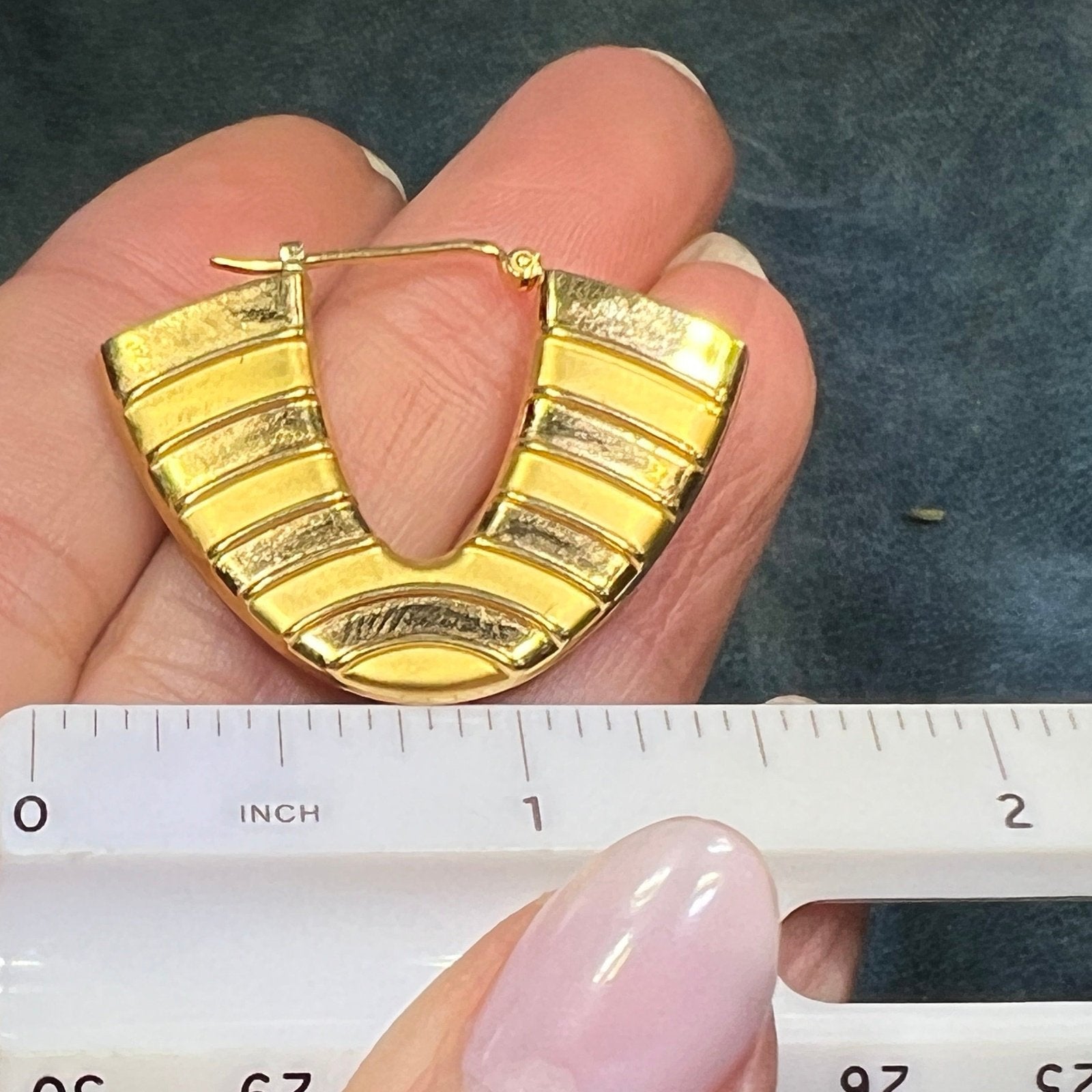 18k Yellow Gold Wide U Hoop Earrings. 1.25". Designer