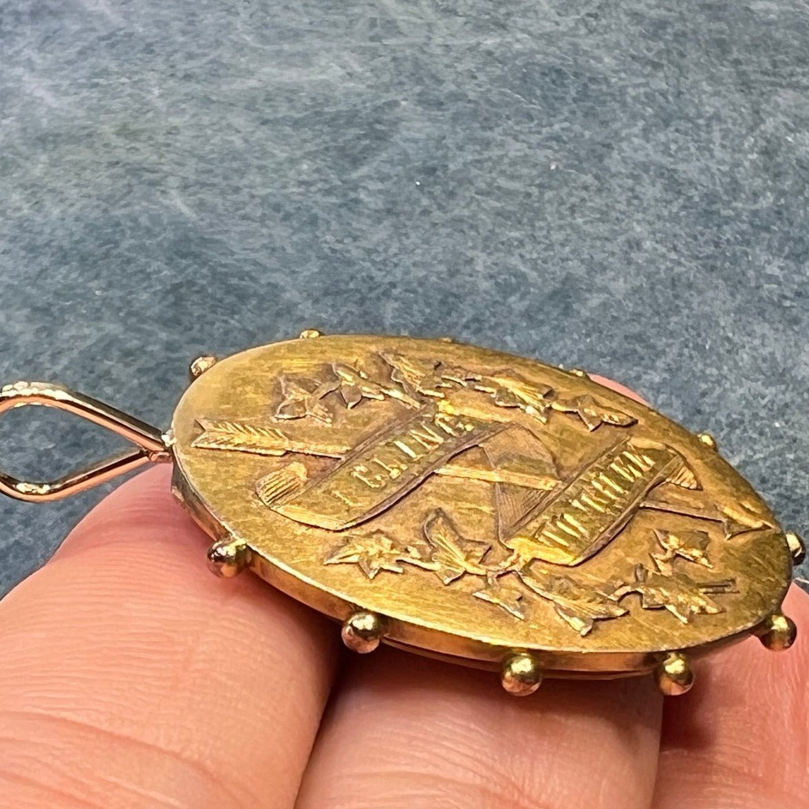 9k -10k Gold "I Cling to Thee" Victorian Mourning Pendant. 1.5"