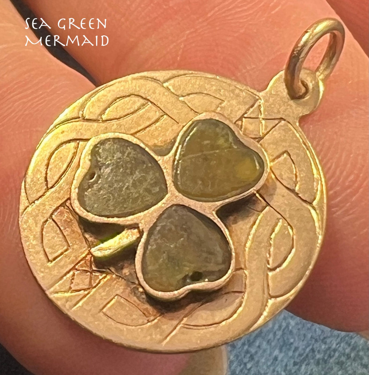 9k -10k Gold Irish Connemara Marble Shamrock Clover Medallion Pendant