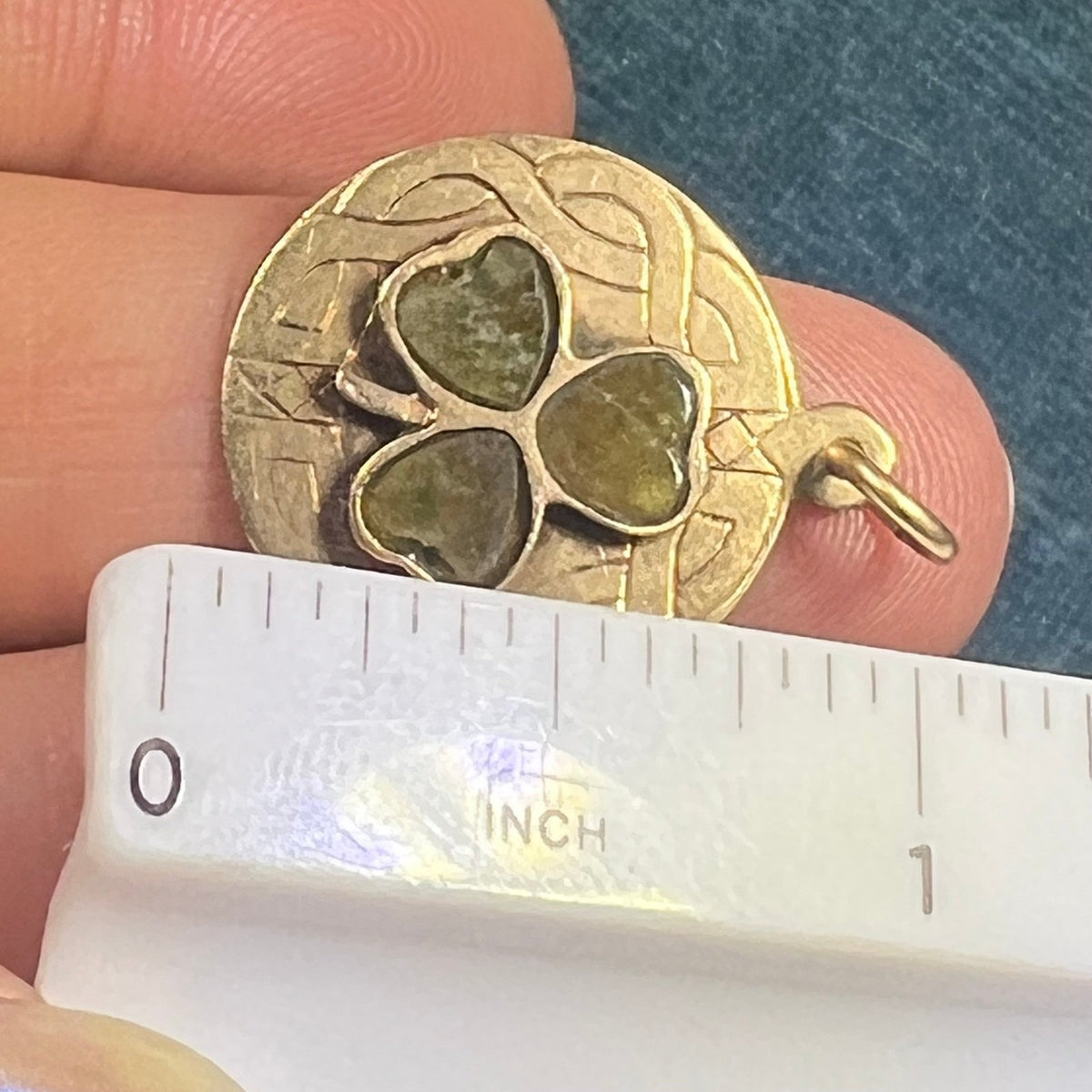9k -10k Gold Irish Connemara Marble Shamrock Clover Medallion Pendant