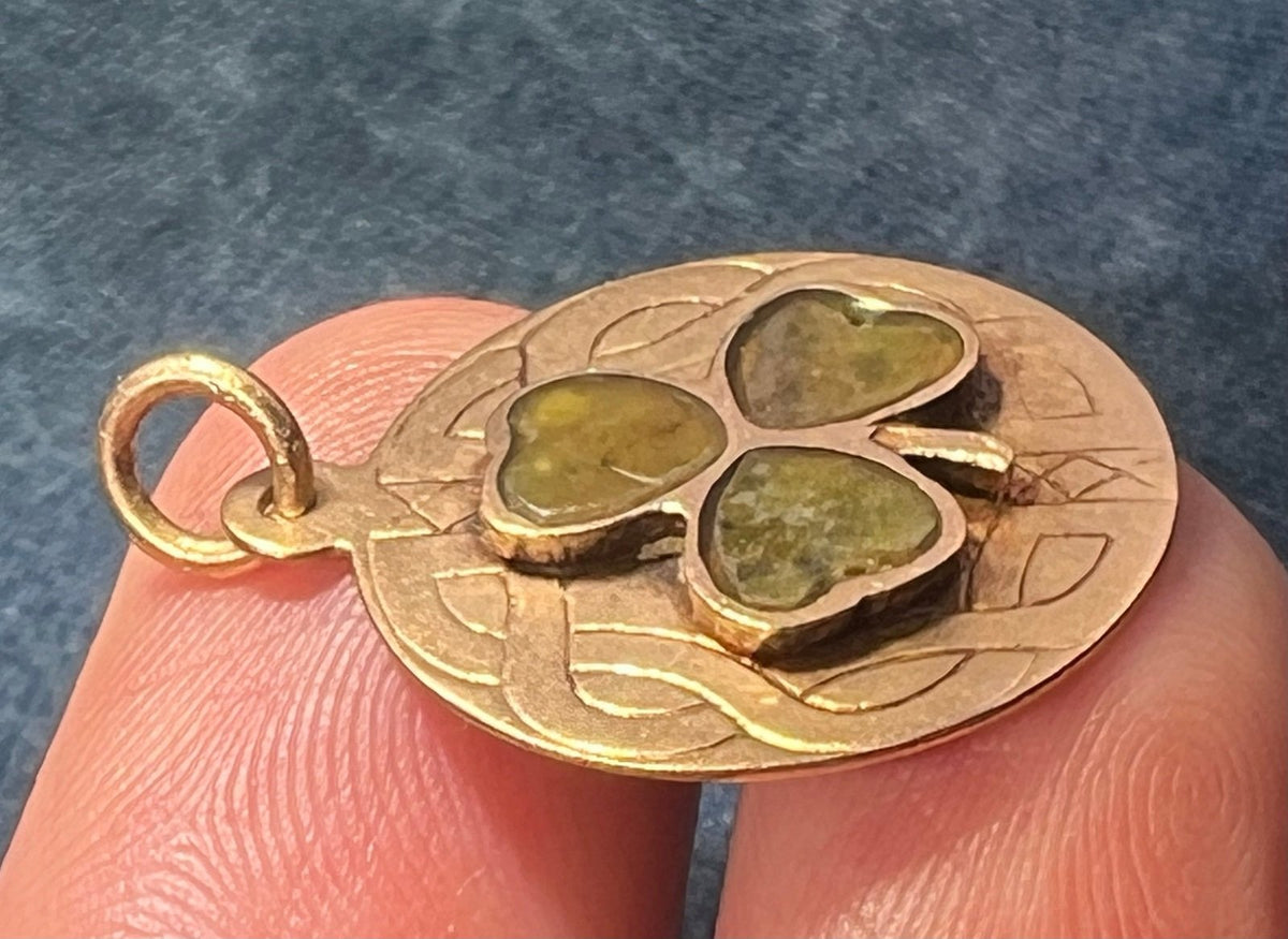 9k -10k Gold Irish Connemara Marble Shamrock Clover Medallion Pendant