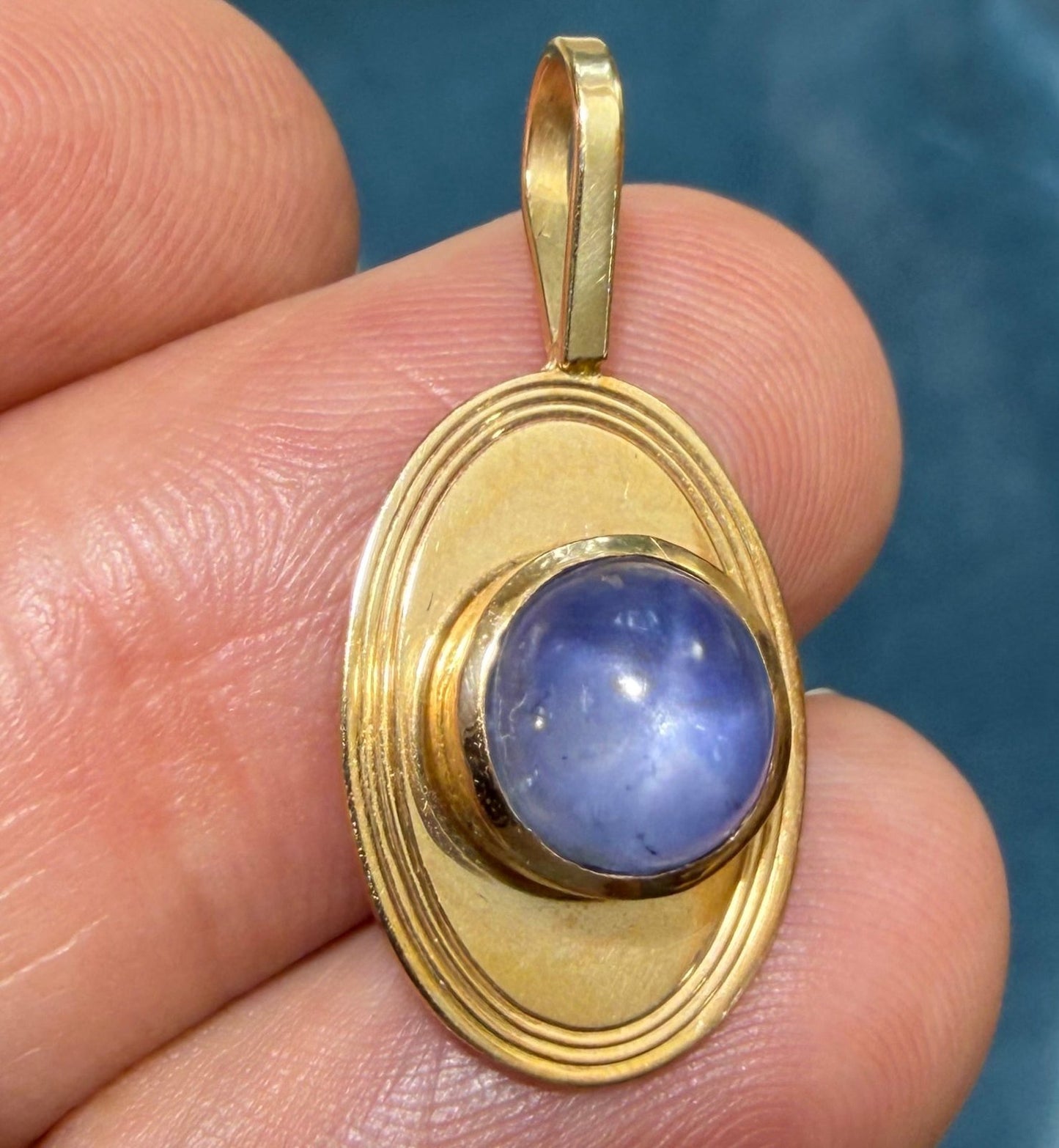 9k Gold Lavender Blue Star Sapphire Antique 1" Pendant w 14k Bail *Video*