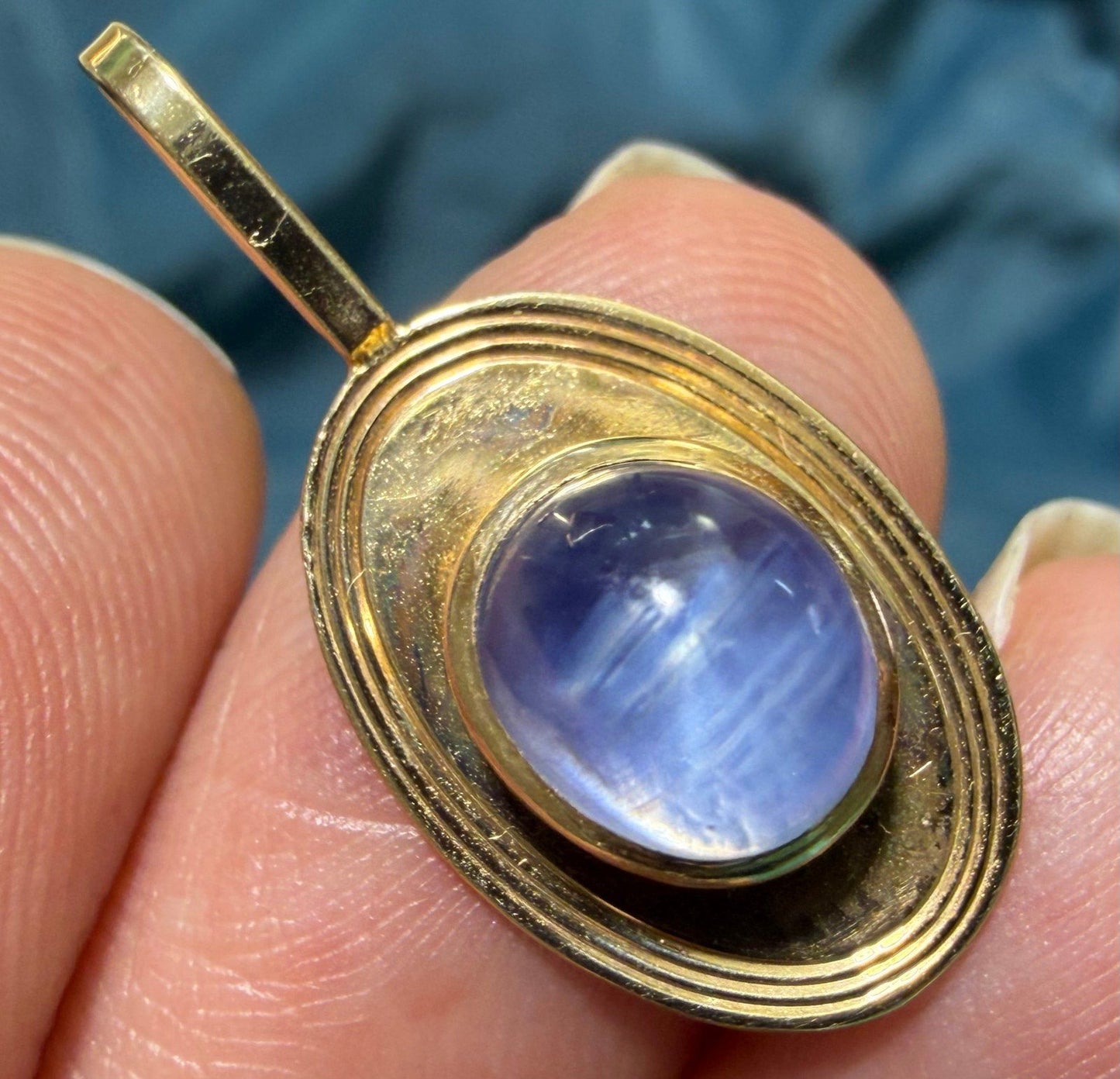 9k Gold Lavender Blue Star Sapphire Antique 1" Pendant w 14k Bail *Video*