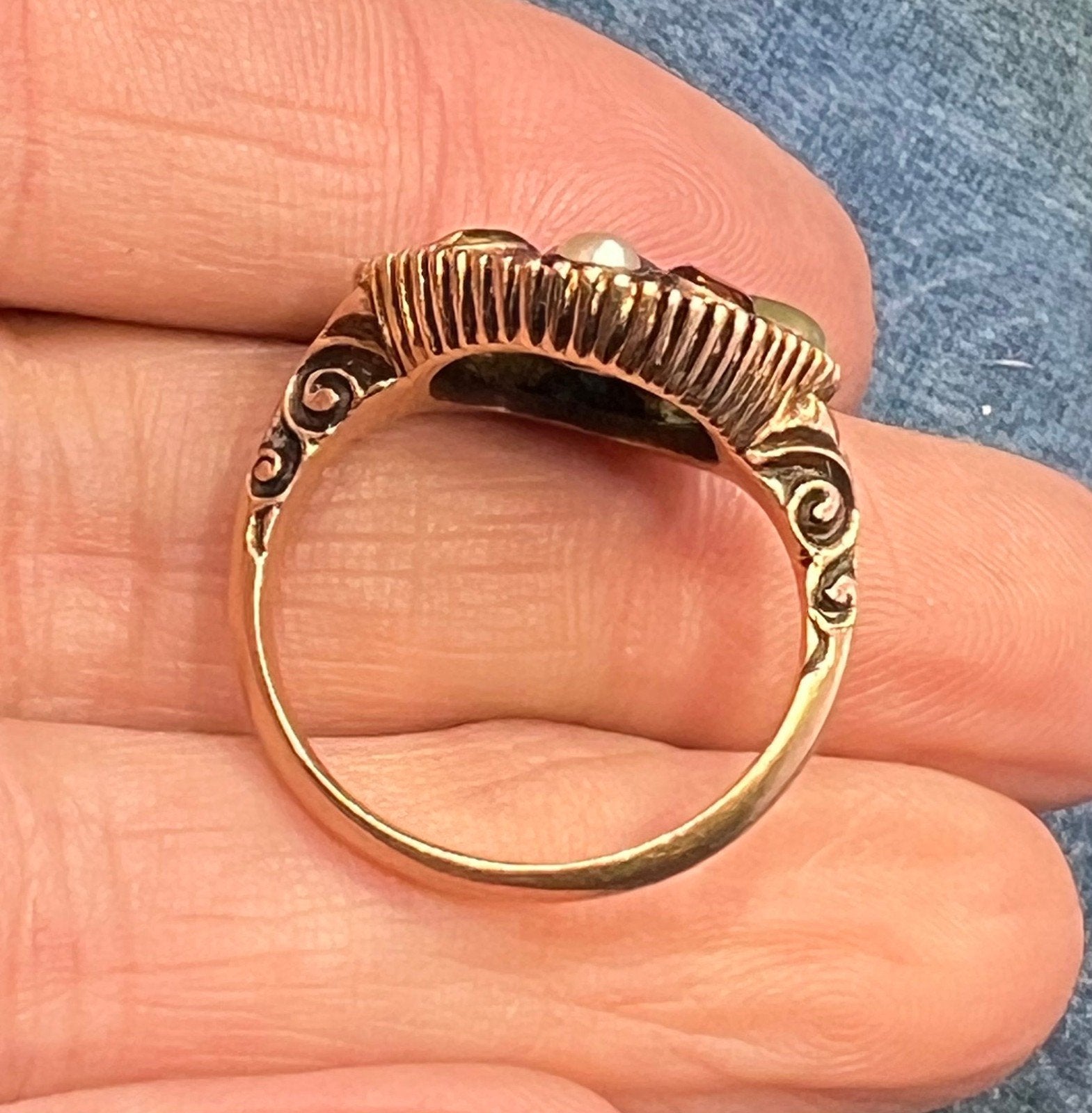 9k Rose Gold Navratna Multi-Gem Ring. Diamond Blue Sapphire, Emerald *Video*