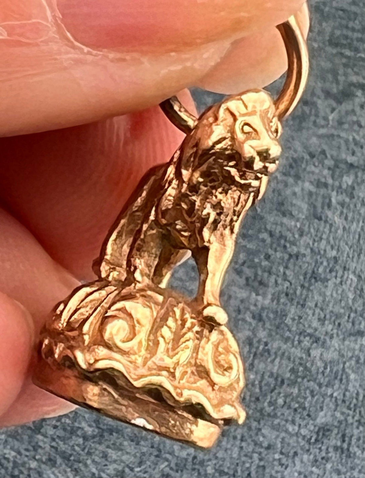 9k tests 10k Gold Standing Lion Pendant. Victorian Watch Fob 1" + 6.7g *Video*