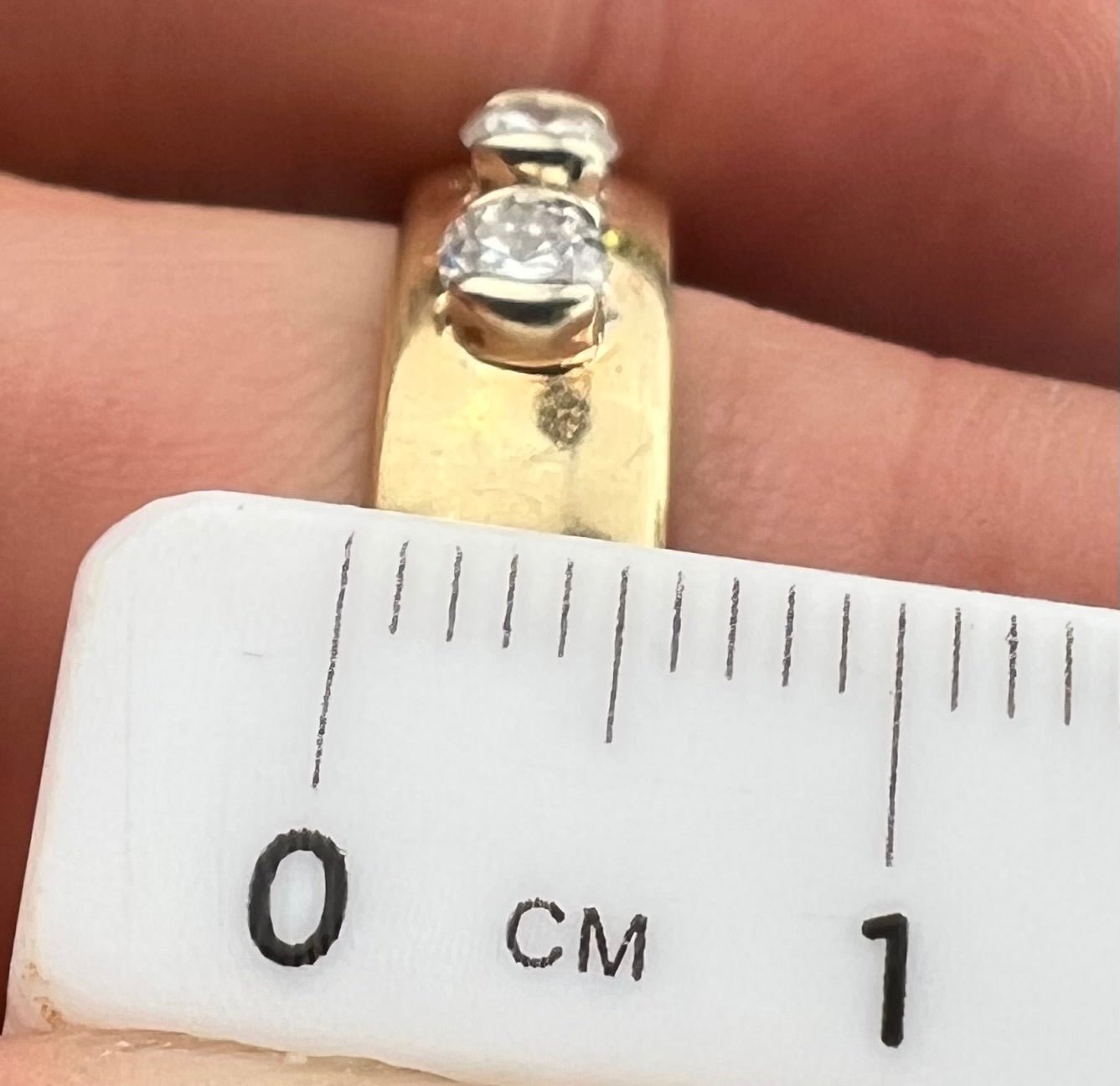 D- 10k Gold 3 Diamond Ring. Engagement/Wedding Band